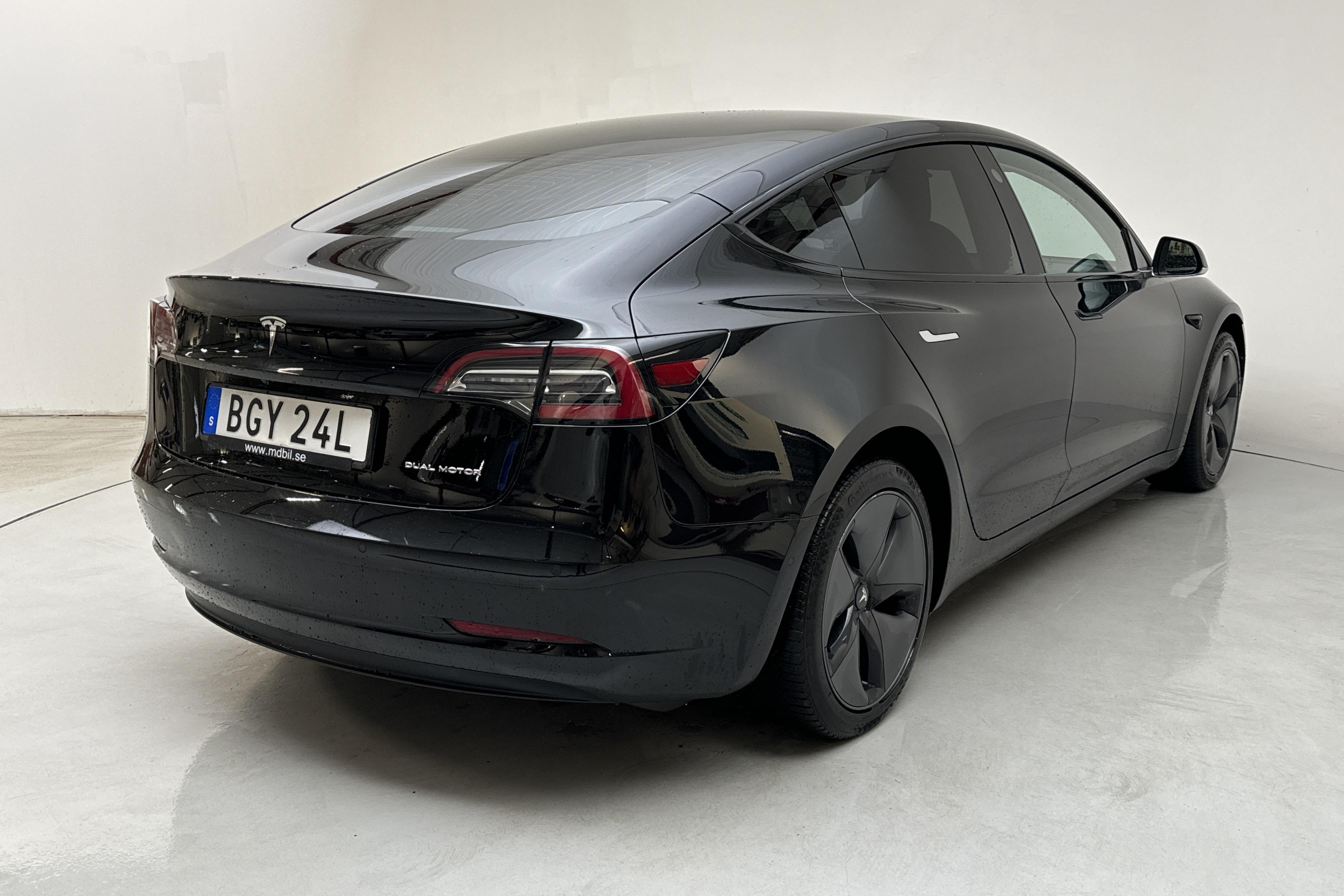 Tesla Model 3 Long Range Dual Motor AWD - 83 950 km - Automaattinen - musta - 2019