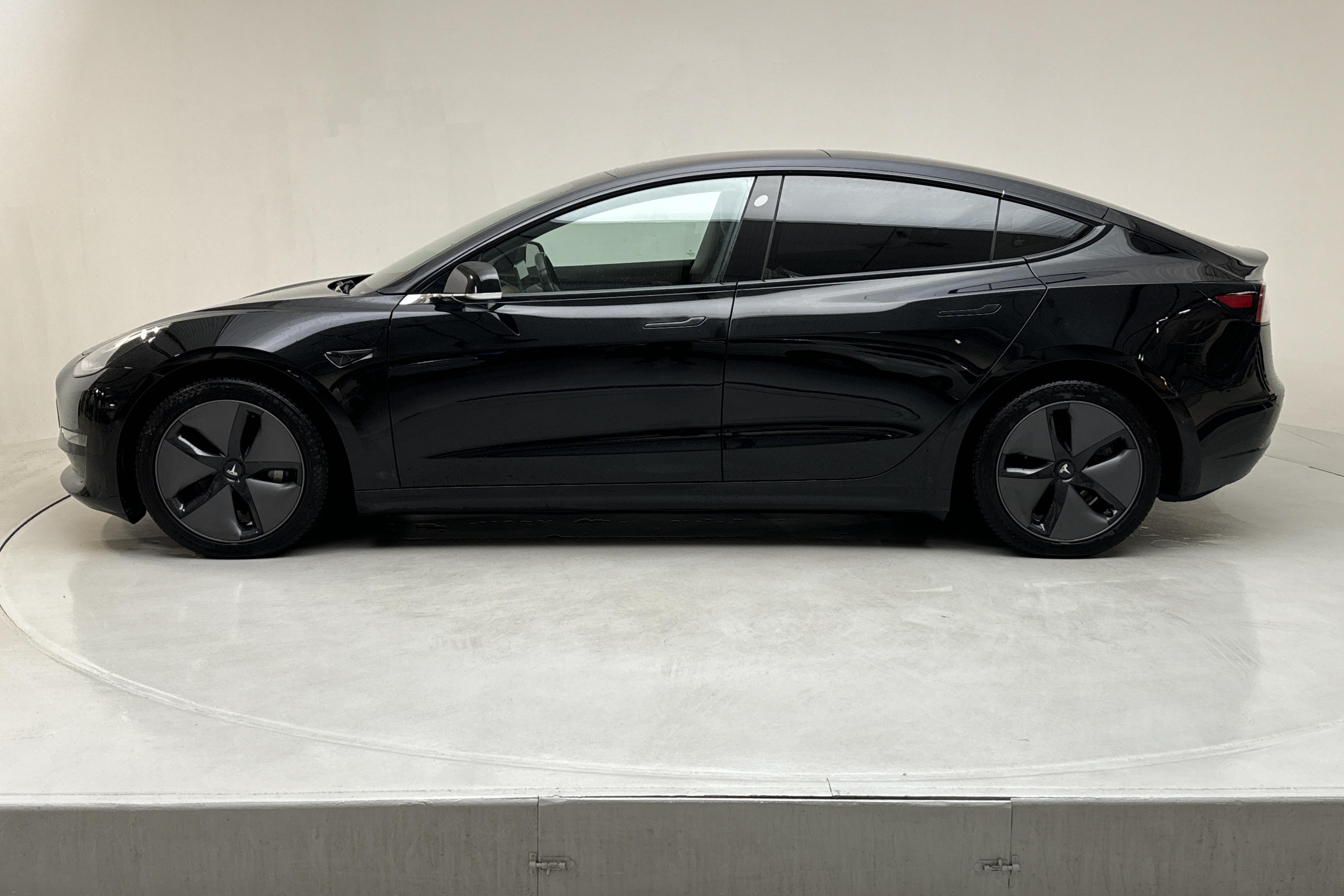 Tesla Model 3 Long Range Dual Motor AWD - 83 950 km - Automatyczna - czarny - 2019