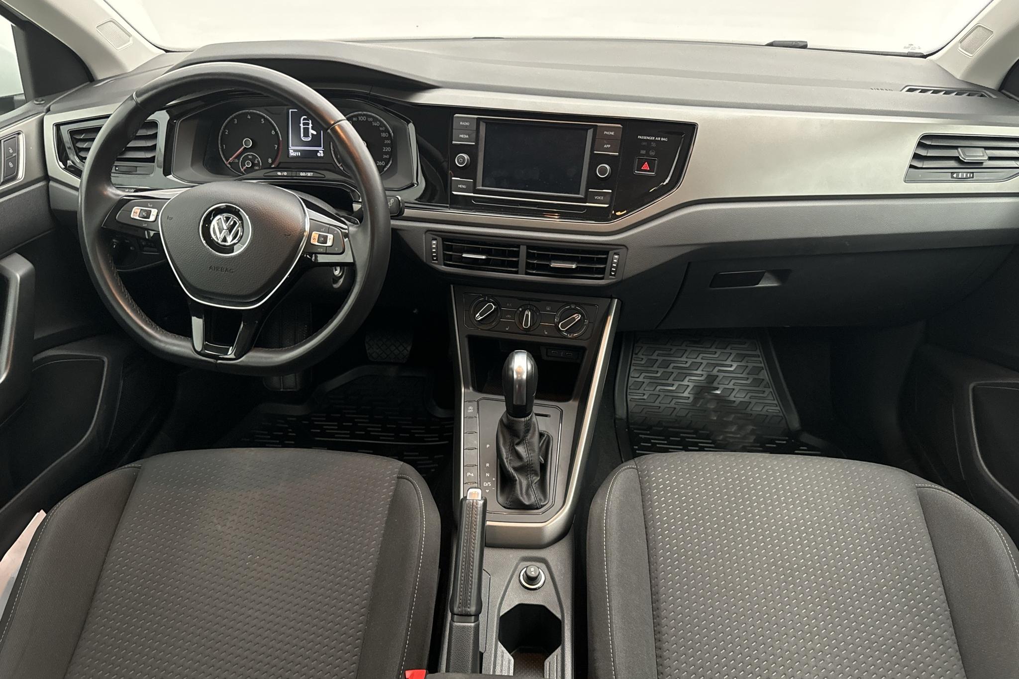 VW Polo 1.0 TSI 5dr (95hk) - 50 210 km - Automatyczna - biały - 2020