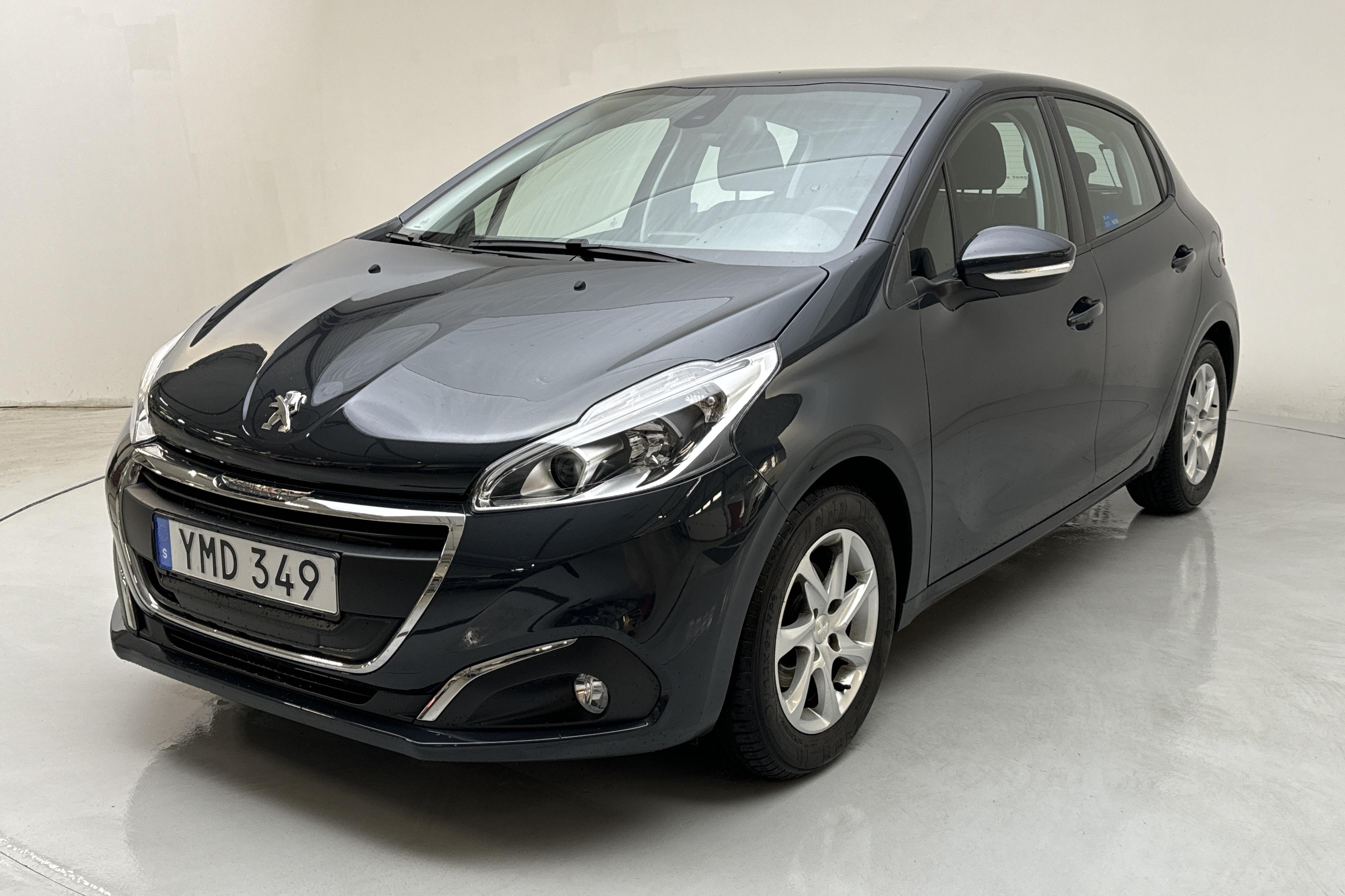 Peugeot 208 PureTech 5dr (82hk) - 2 949 mil - Manuell - Dark Grey - 2017