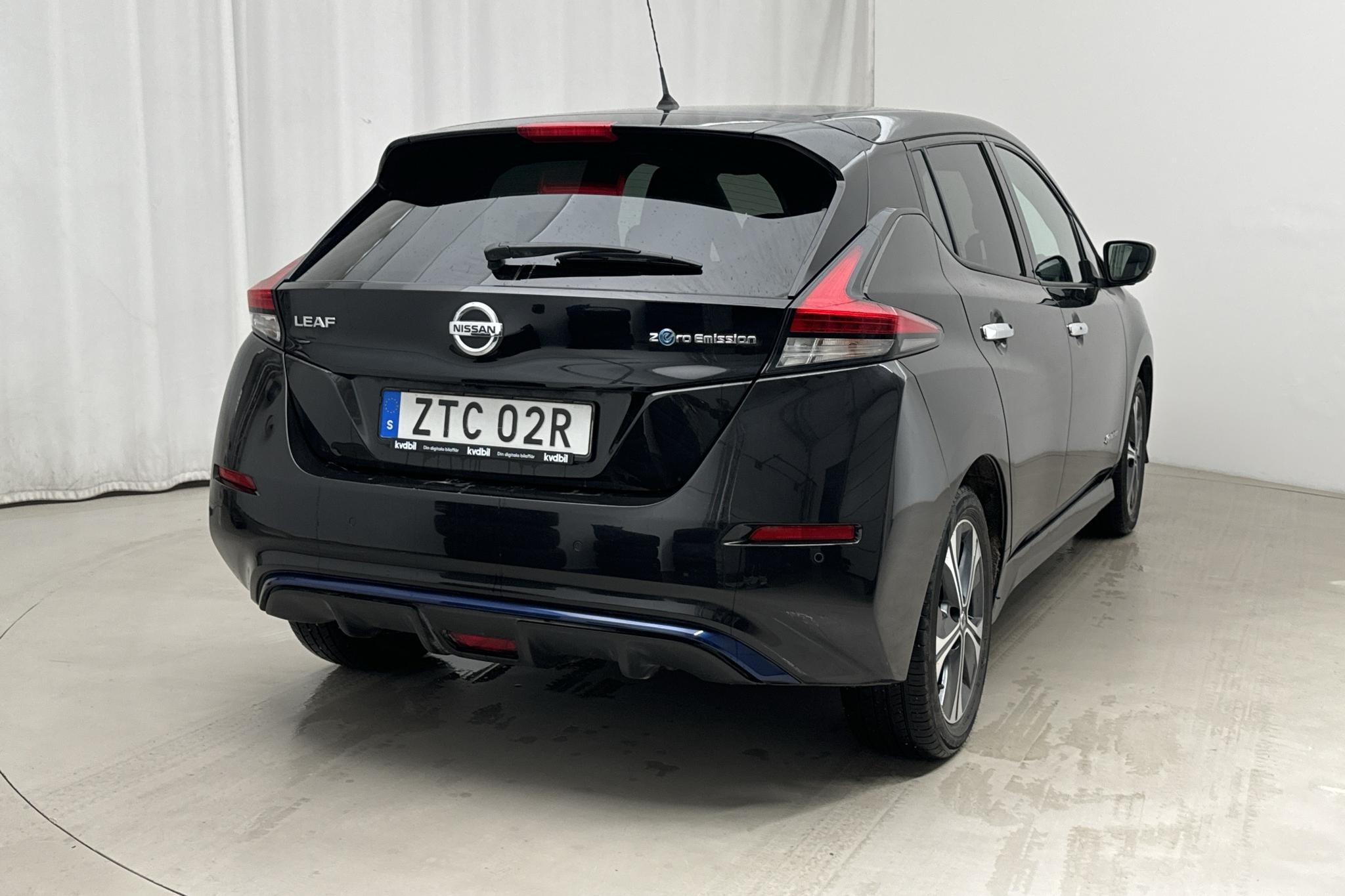 Nissan LEAF 5dr 59 kWh (214hk) - 63 920 km - Automaatne - must - 2021