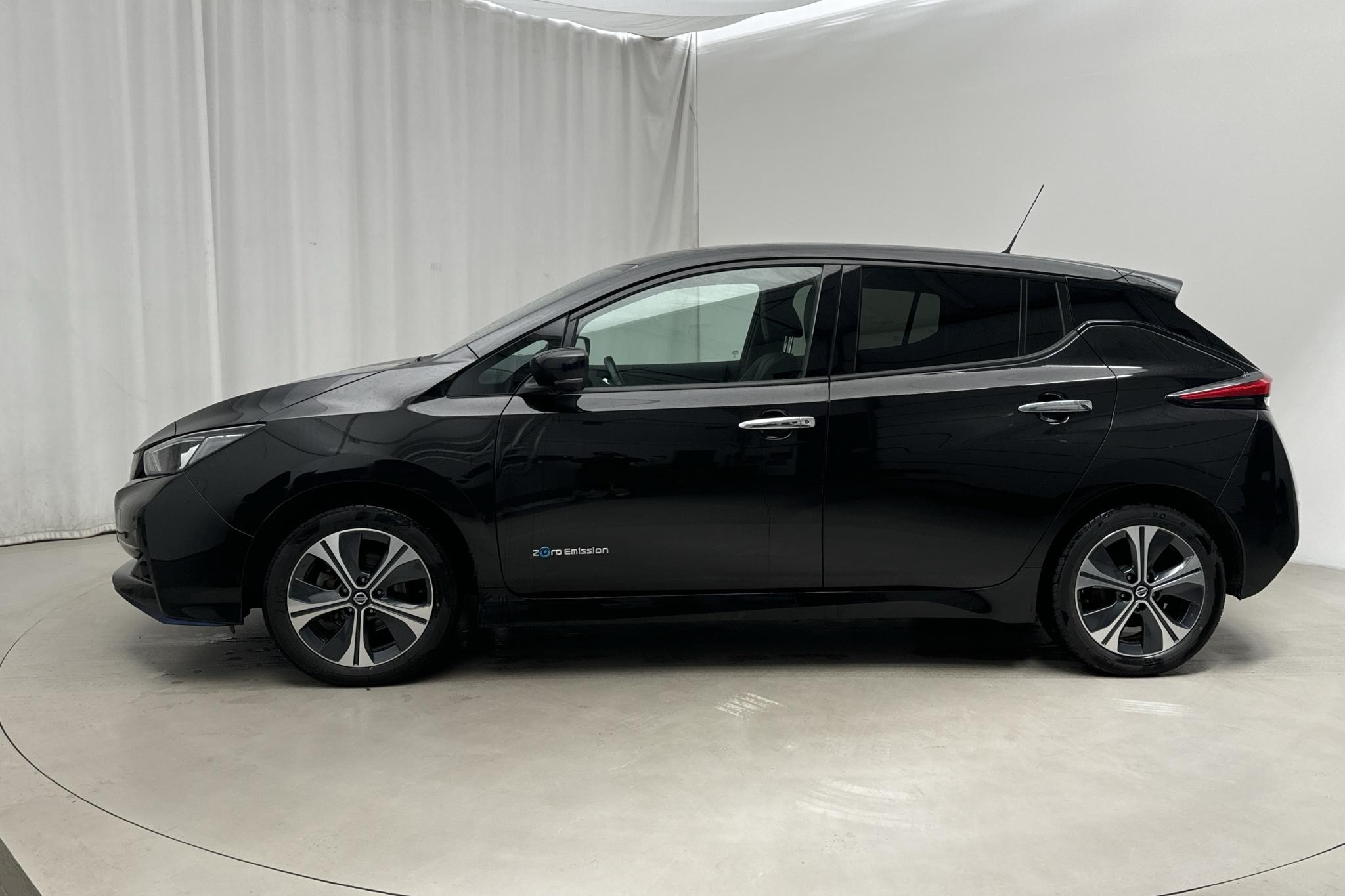 Nissan LEAF 5dr 59 kWh (214hk) - 63 920 km - Automatic - black - 2021