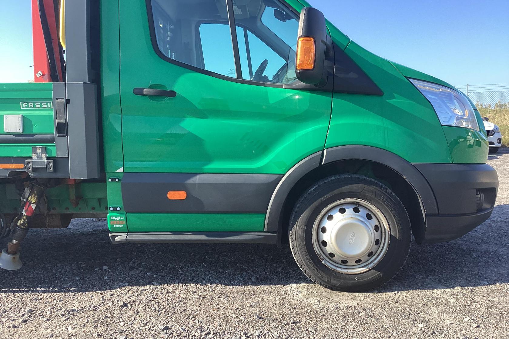 FORD TRANSIT - 137 709 km - Manuaalinen - vihreä - 2015