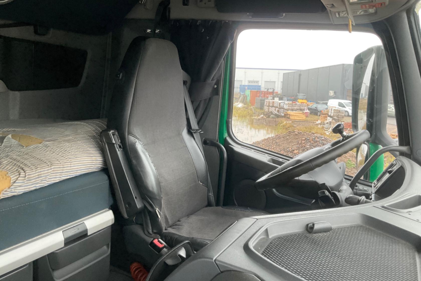 Volvo FH500 - 1 128 227 km - Automaatne - 2012