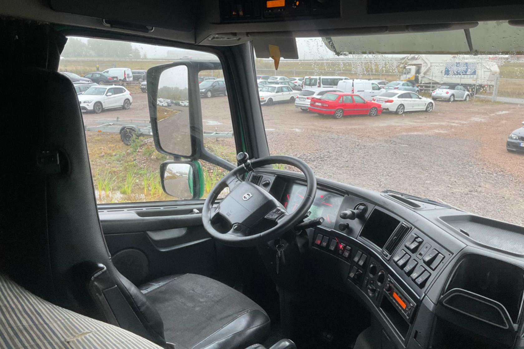 Volvo FH500 - 1 128 227 km - Automaatne - 2012