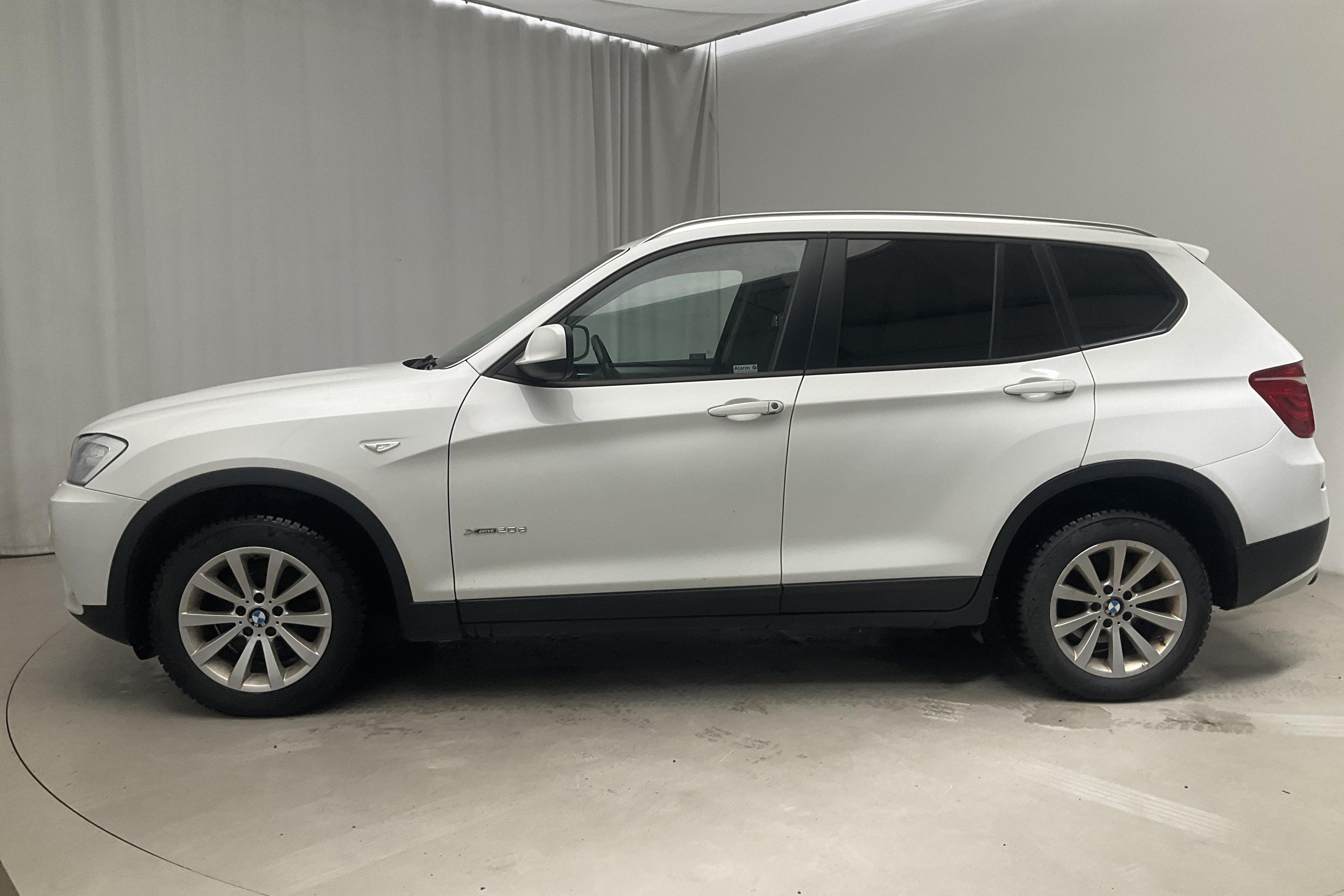 BMW X3 xDrive20d, F25 (184hk) - 226 790 km - Käsitsi - valge - 2014