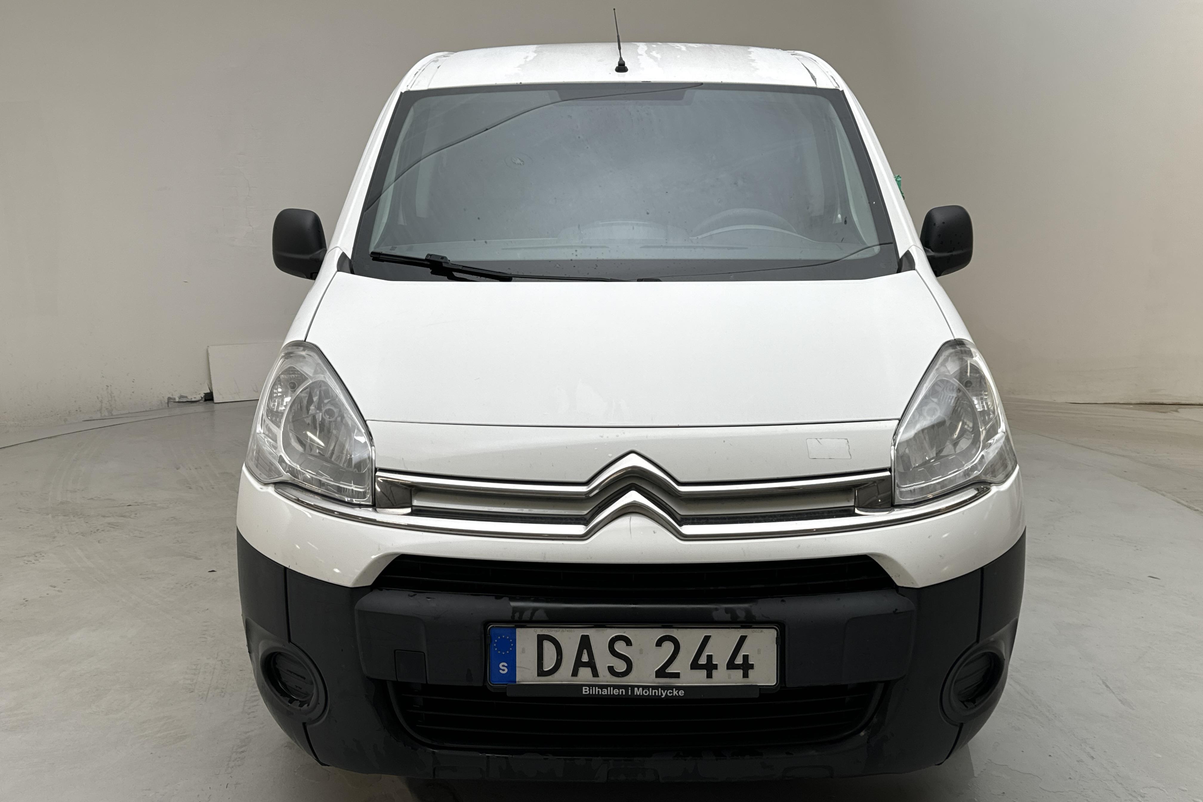 Citroen Berlingo III 1.6 HDi Skåp (75hk) - 136 430 km - Manualna - biały - 2015