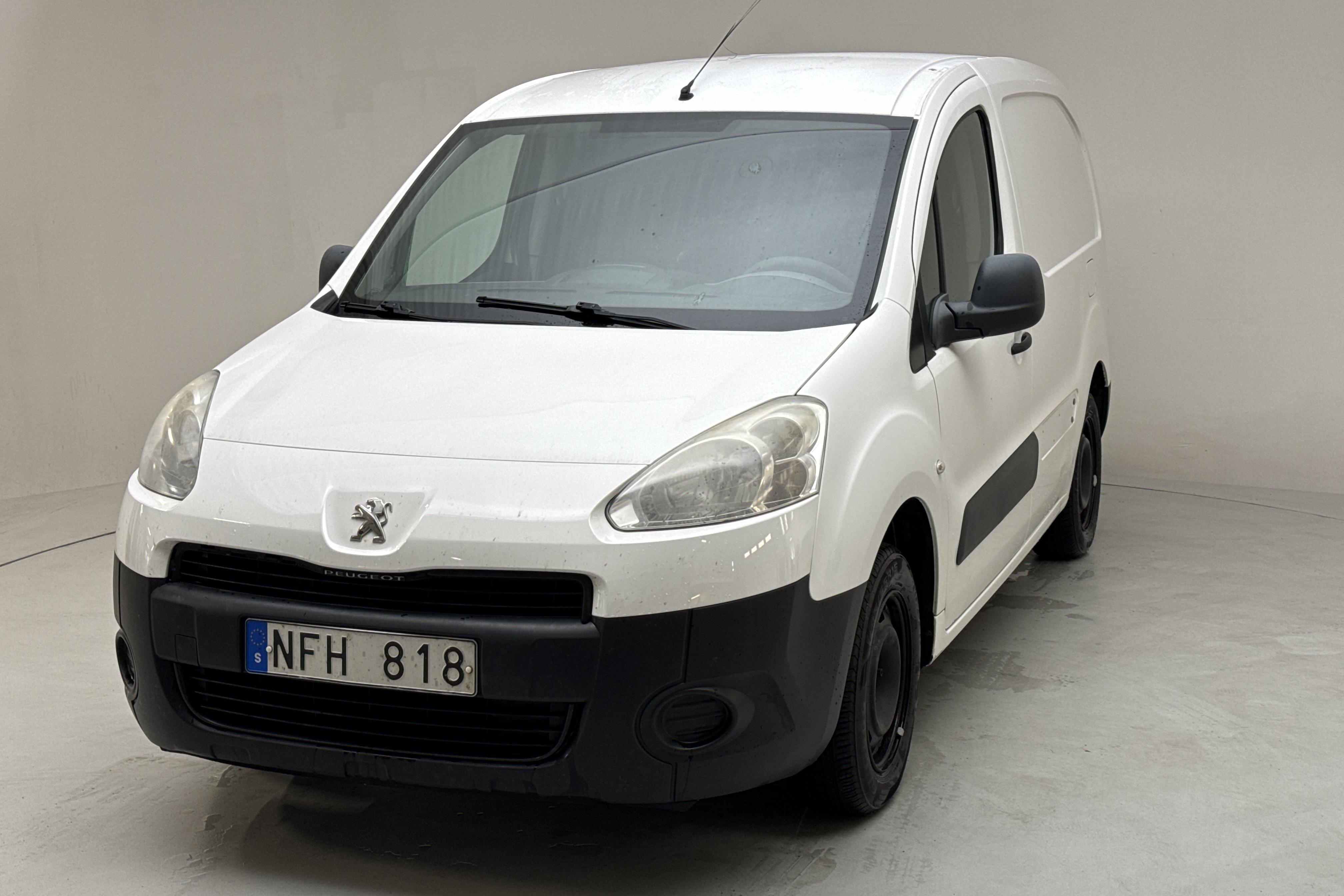 Peugeot Partner 1.6 e-HDI Skåp (90hk) - 167 570 km - Manualna - biały - 2013