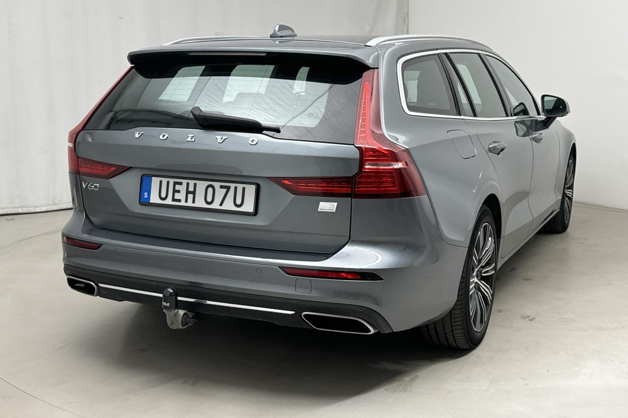 Volvo V60 T6 AWD Twin Engine (340hk) - 11 238 mil - Automat - grå - 2021