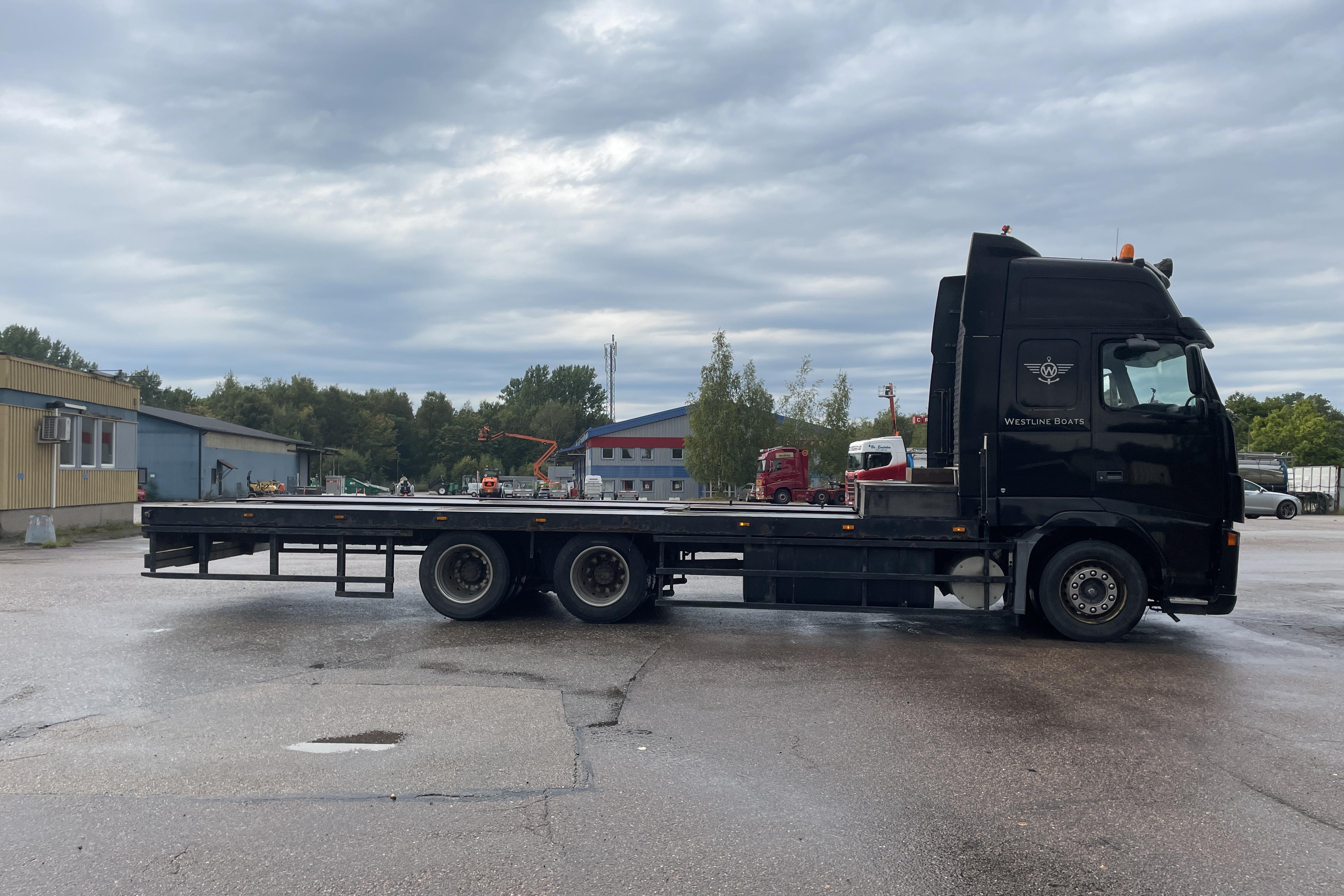 Volvo FH12 - 1 029 747 km - Automaattinen - musta - 2003