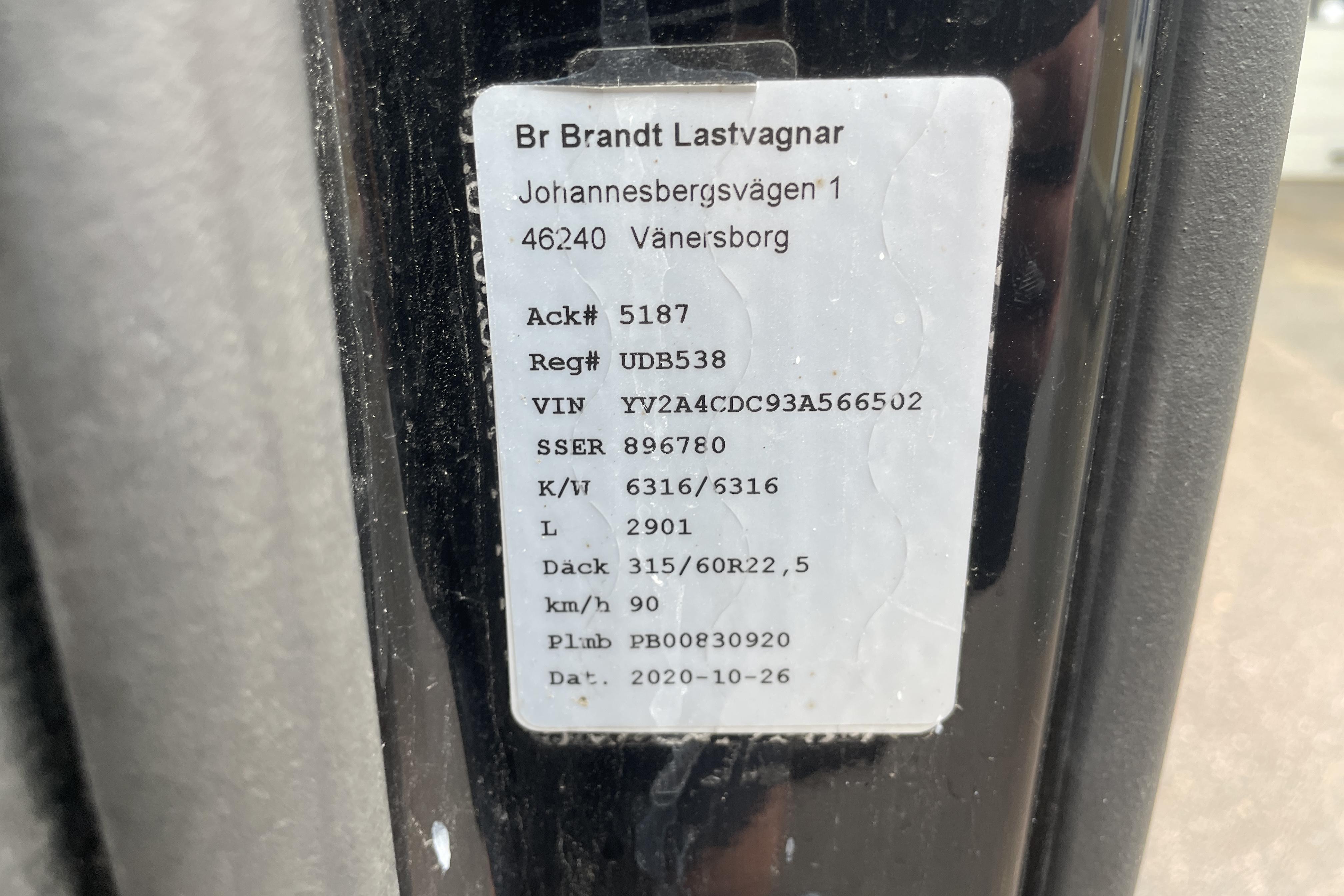 Volvo FH12 - 1 029 747 km - Automat - svart - 2003