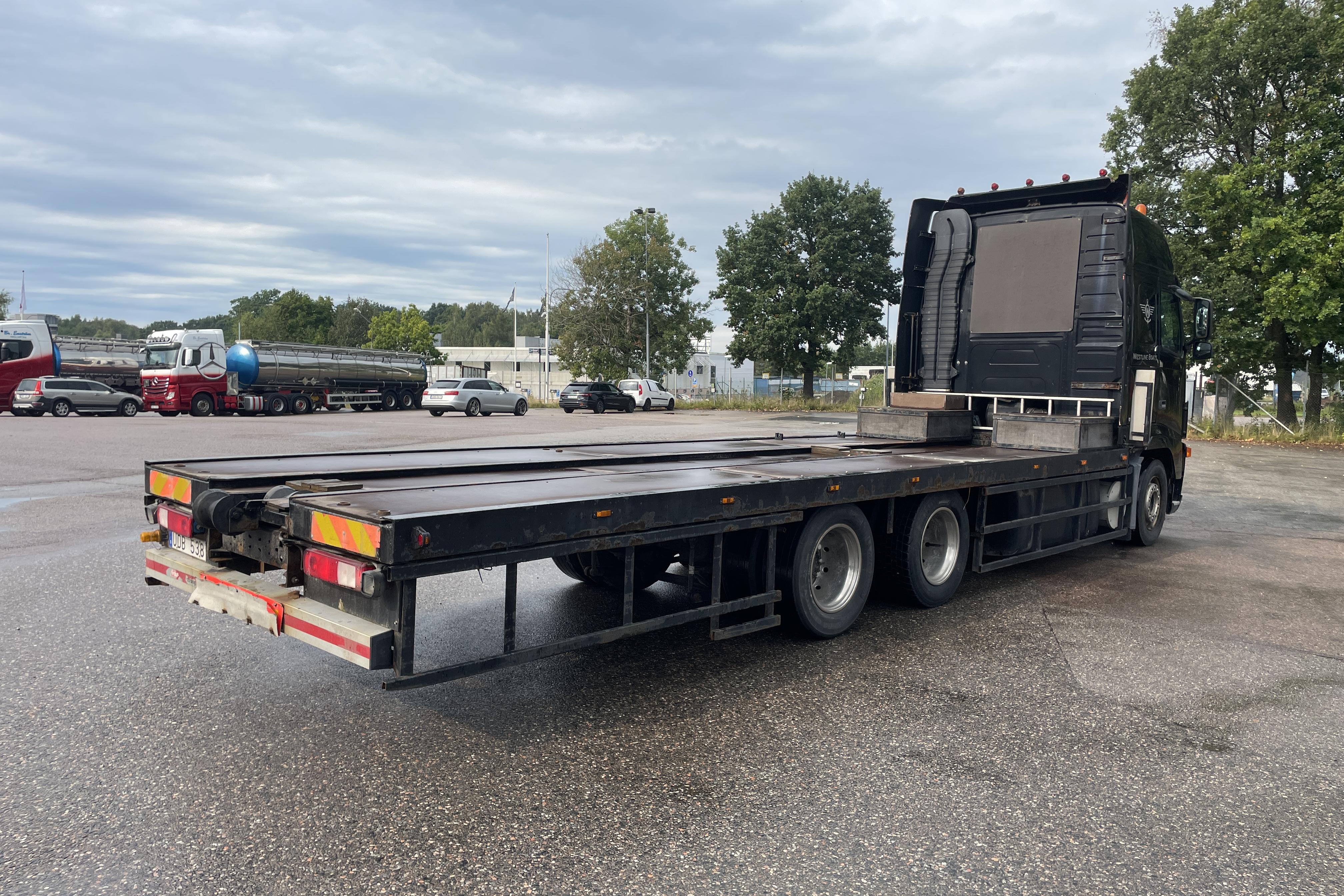 Volvo FH12 - 1 029 747 km - Automat - svart - 2003