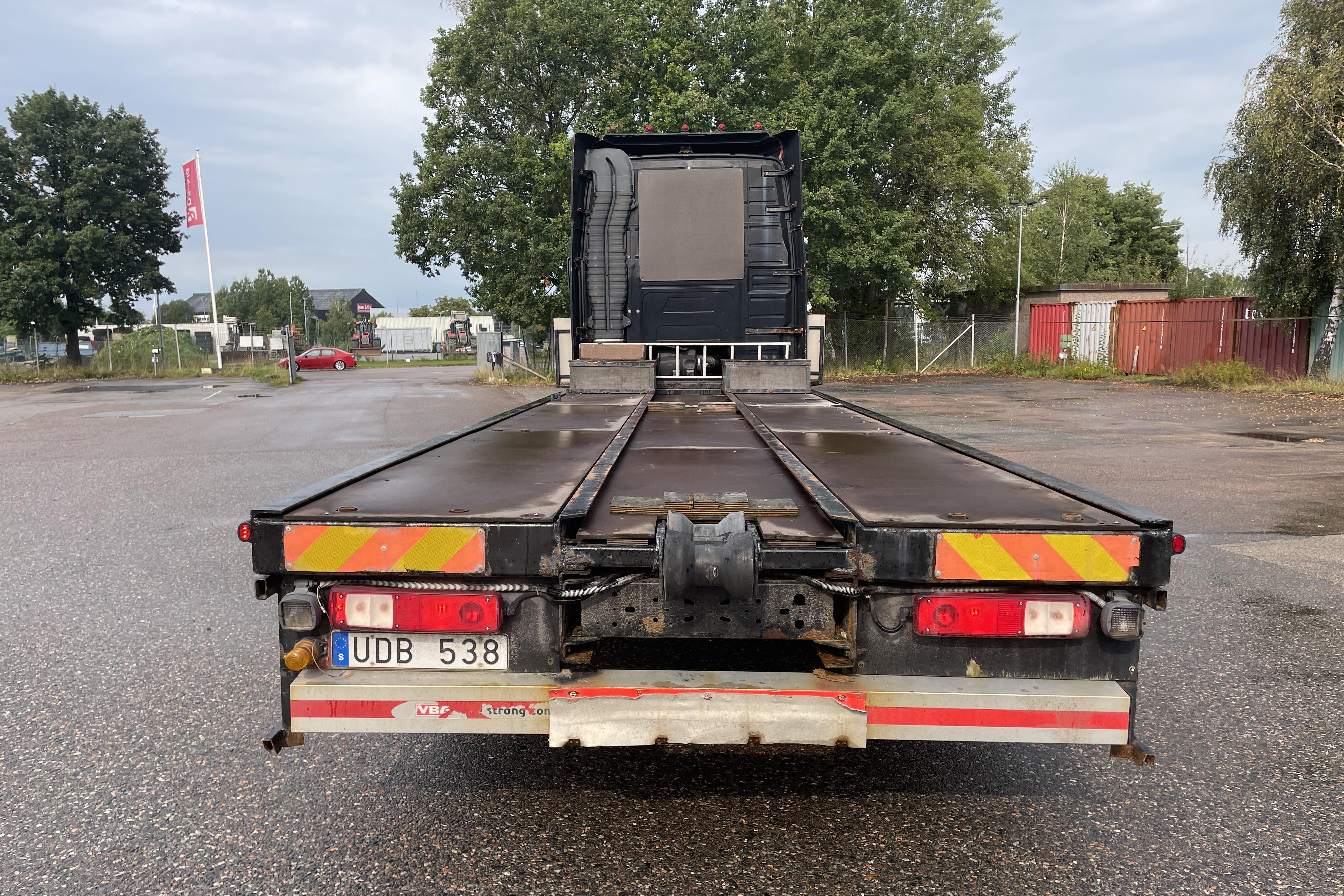 Volvo FH12 - 1 029 747 km - Automaattinen - musta - 2003