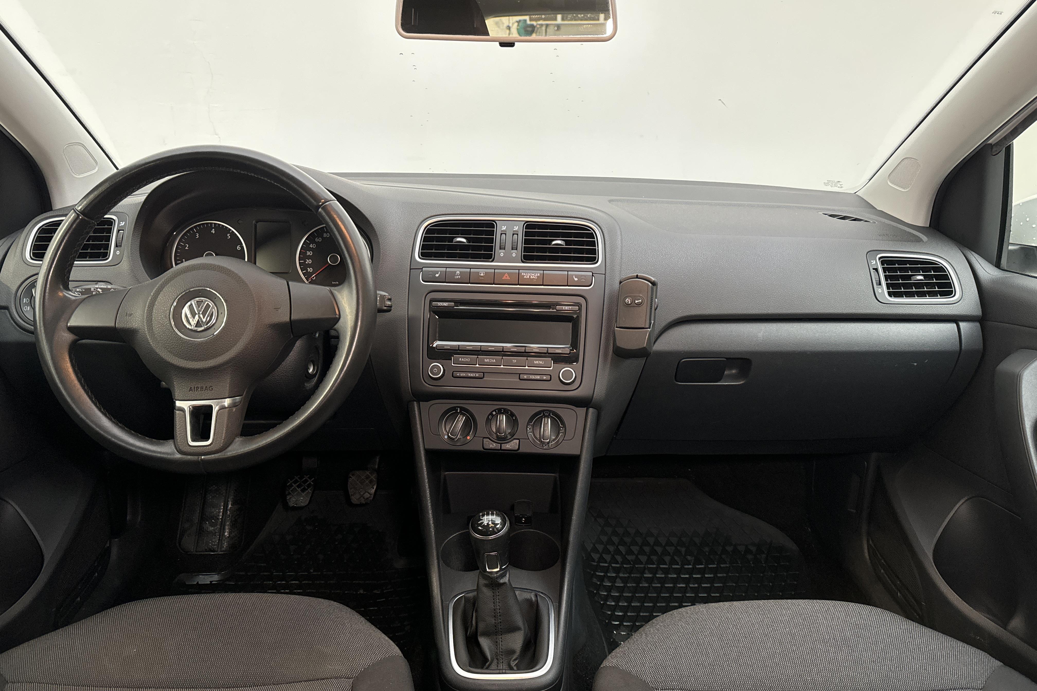 VW Polo 1.2 TSI 5dr (90hk) - 125 560 km - Manual - white - 2014