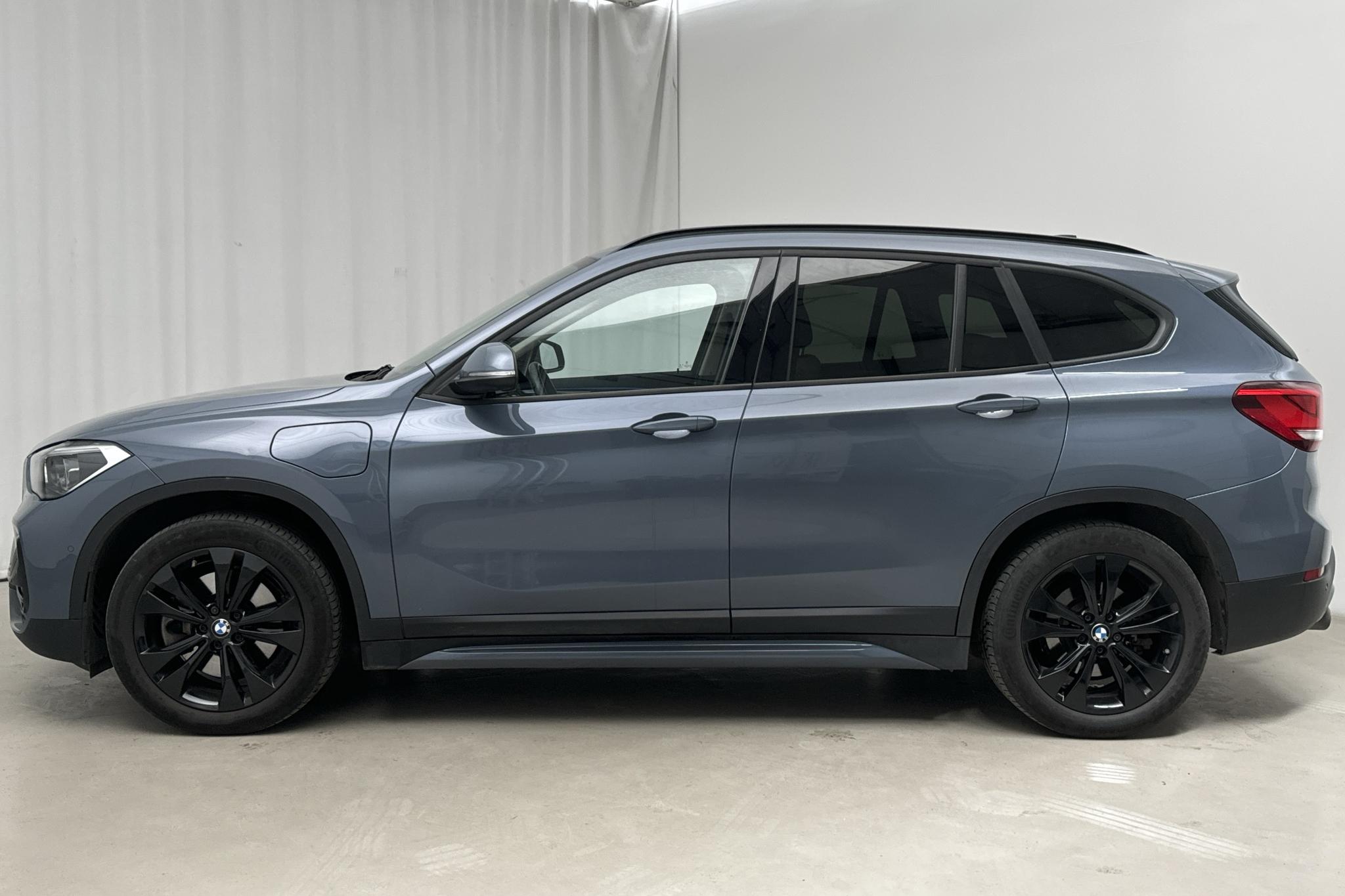 BMW X1 xDrive25e 9,7 kWh LCI, F48 (220hk) - 51 550 km - Automatyczna - Dark Grey - 2022