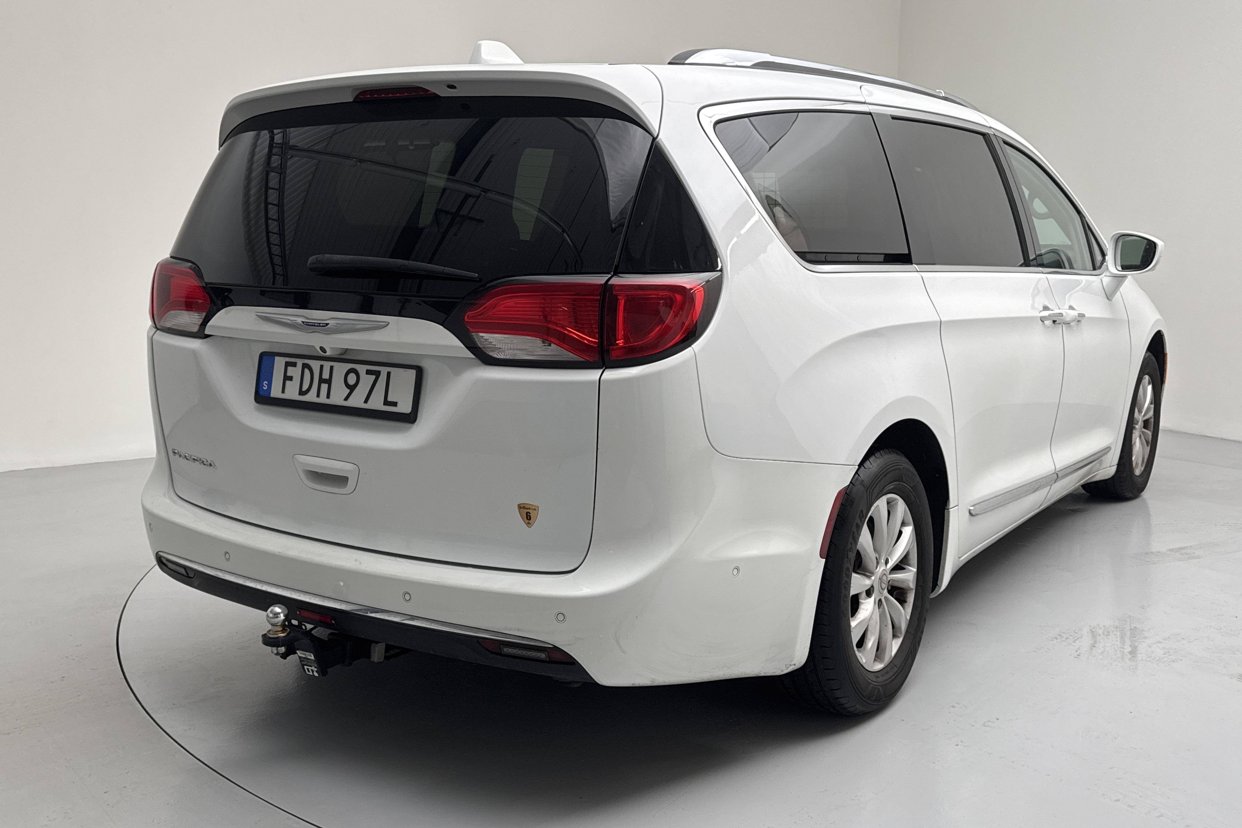 Chrysler Pacifica 3.6 V6 FlexFuel (291hk) - 263 610 km - Automaattinen - valkoinen - 2018