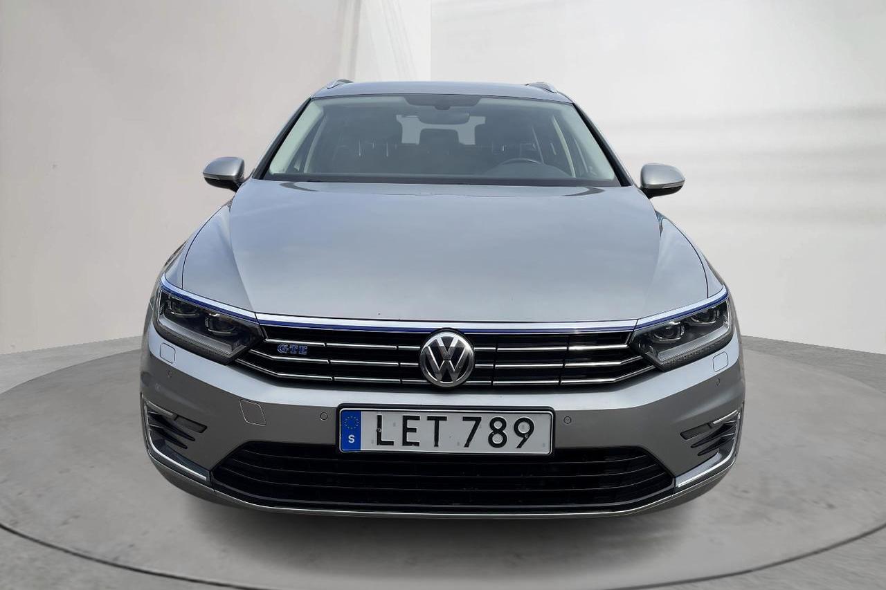 VW Passat 1.4 Plug-in-Hybrid Sportscombi (218hk) - 13 166 mil - Automat - silver - 2016