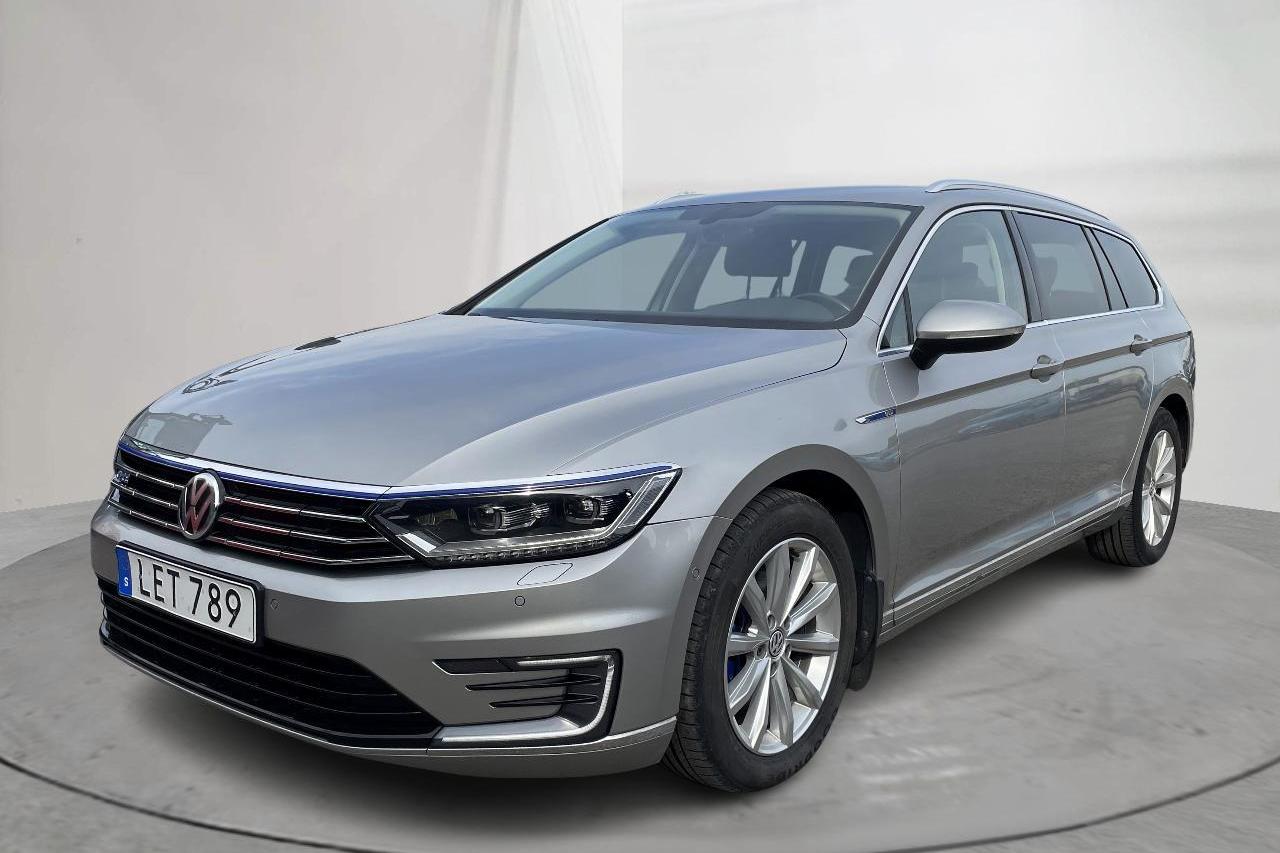 VW Passat 1.4 Plug-in-Hybrid Sportscombi (218hk) - 13 166 mil - Automat - silver - 2016