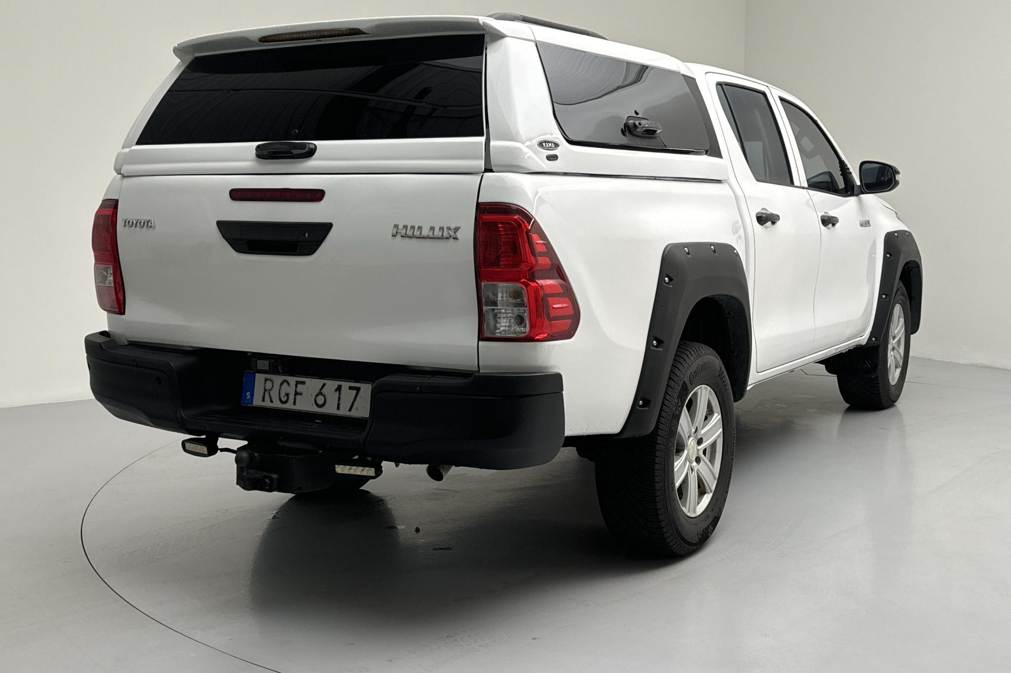 Toyota Hilux 2.4 D 4WD (150hk) - 60 720 km - Manuaalinen - valkoinen - 2016