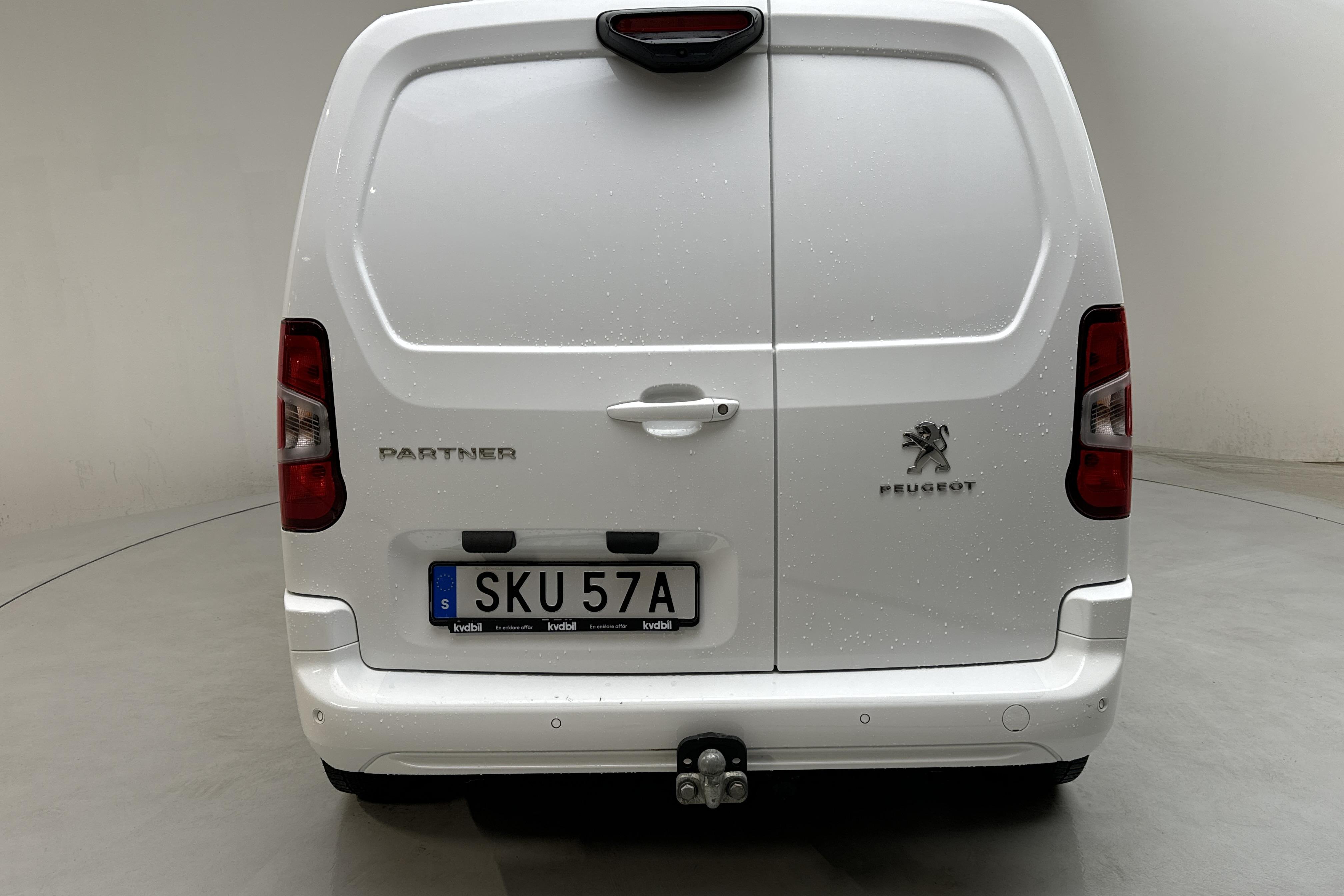 Peugeot Partner 1.5 HDI Skåp (100hk) - 74 790 km - Manuaalinen - valkoinen - 2020