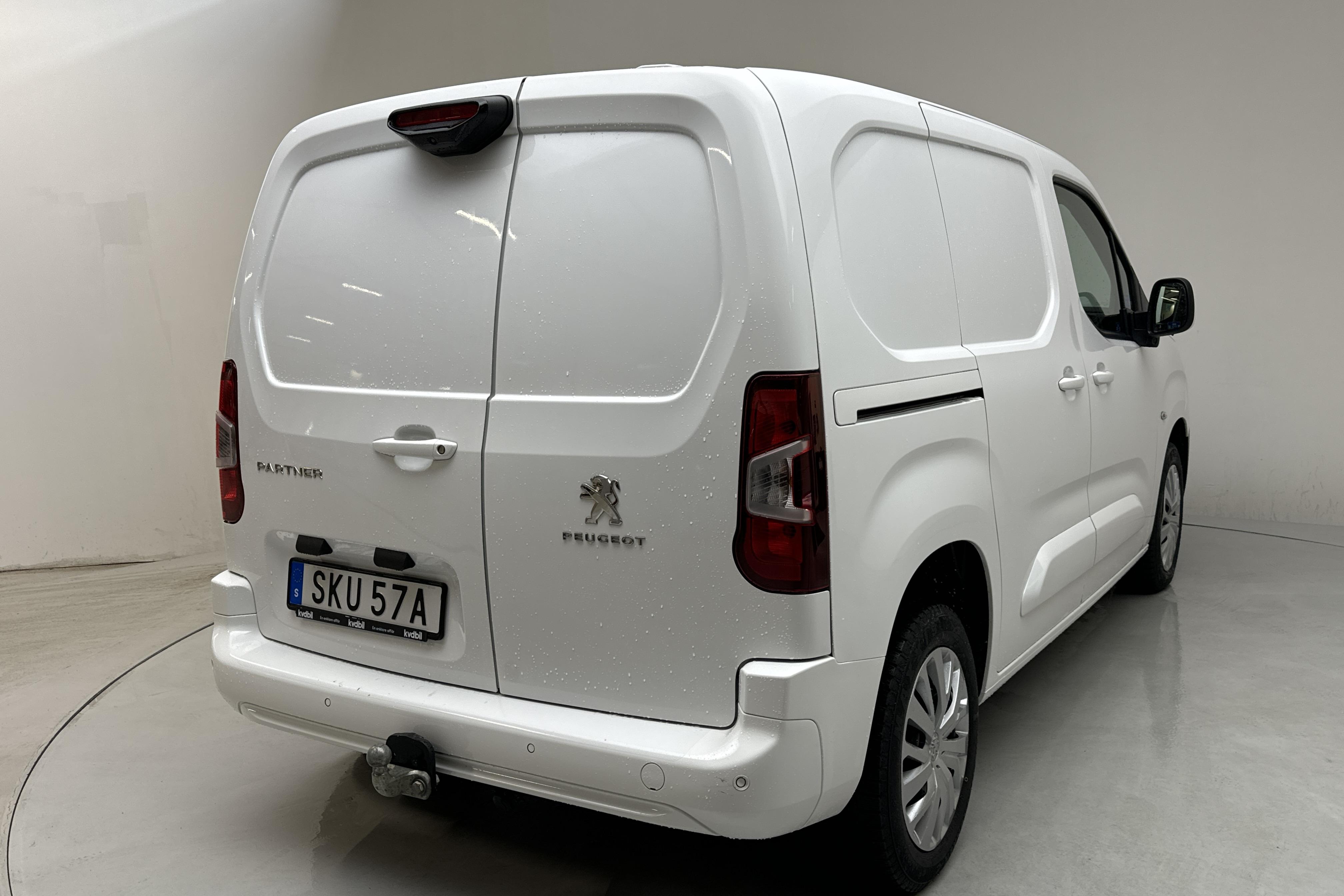 Peugeot Partner 1.5 HDI Skåp (100hk) - 74 790 km - Manualna - biały - 2020