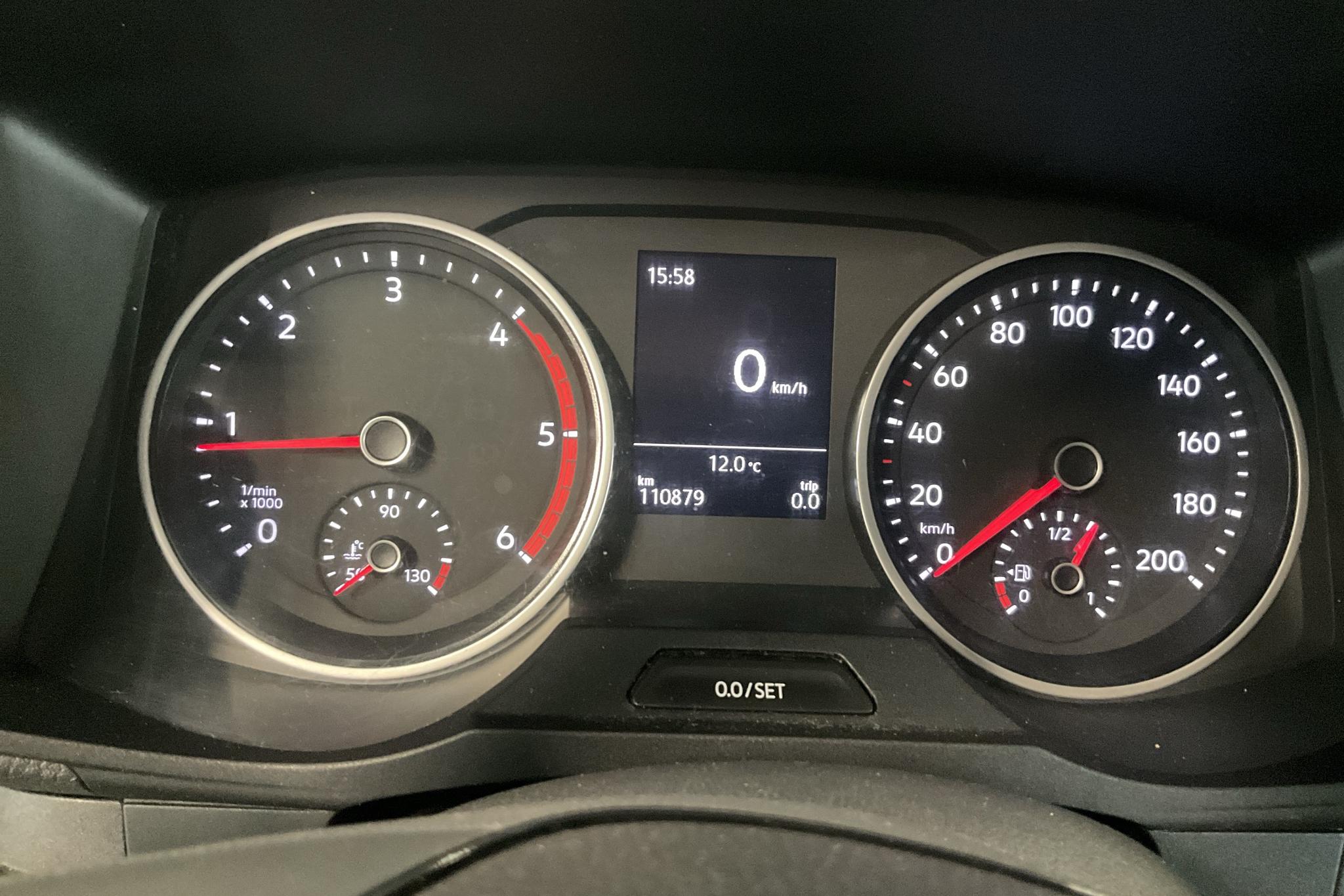 VW Crafter 35 2.0 TDI Skåp (177hk) - 110 880 km - Manualna - biały - 2019