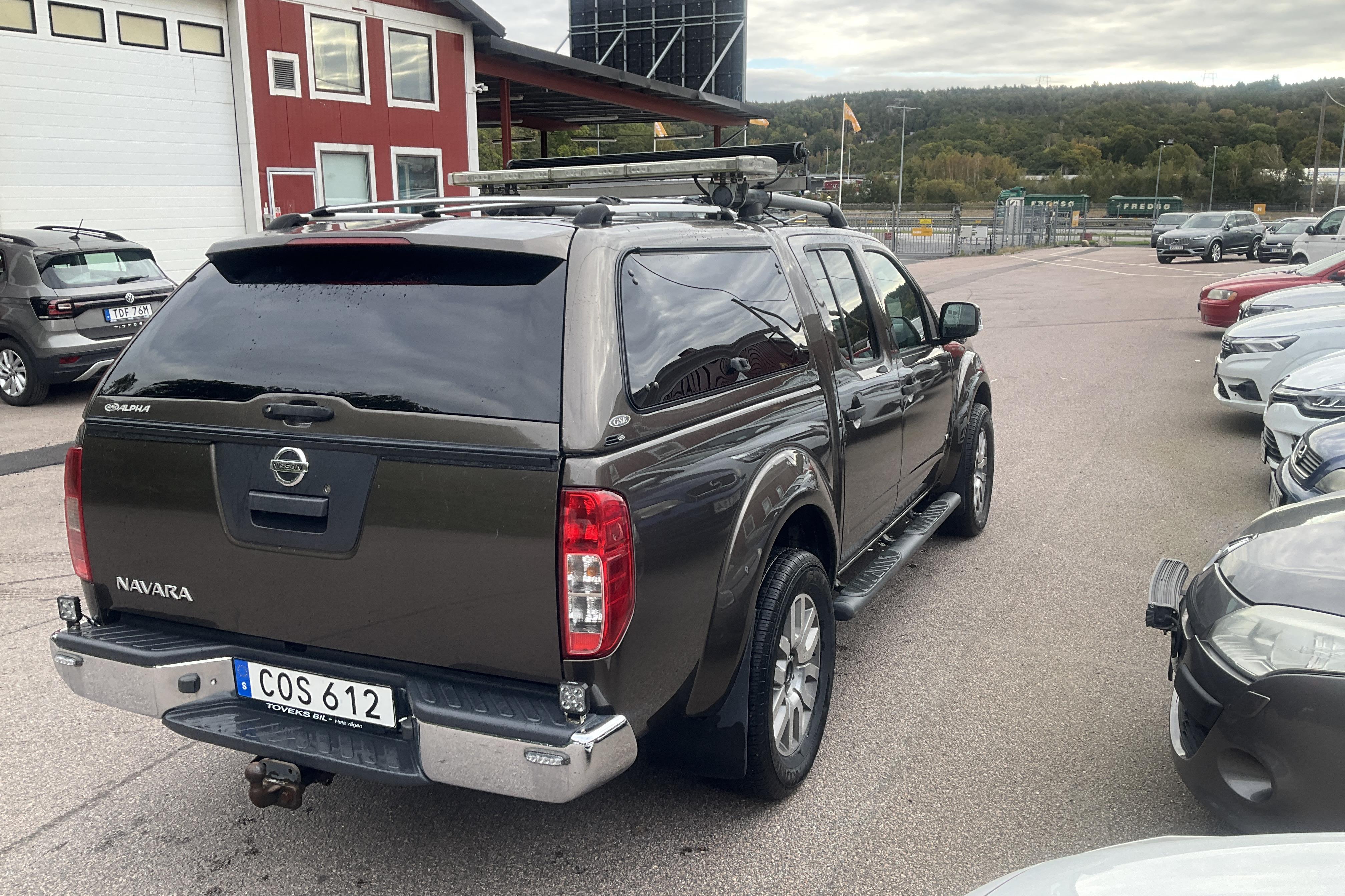 Nissan Navara 3.0 dCi V6 (231hk) - 184 250 km - Automatyczna - brązowy - 2015