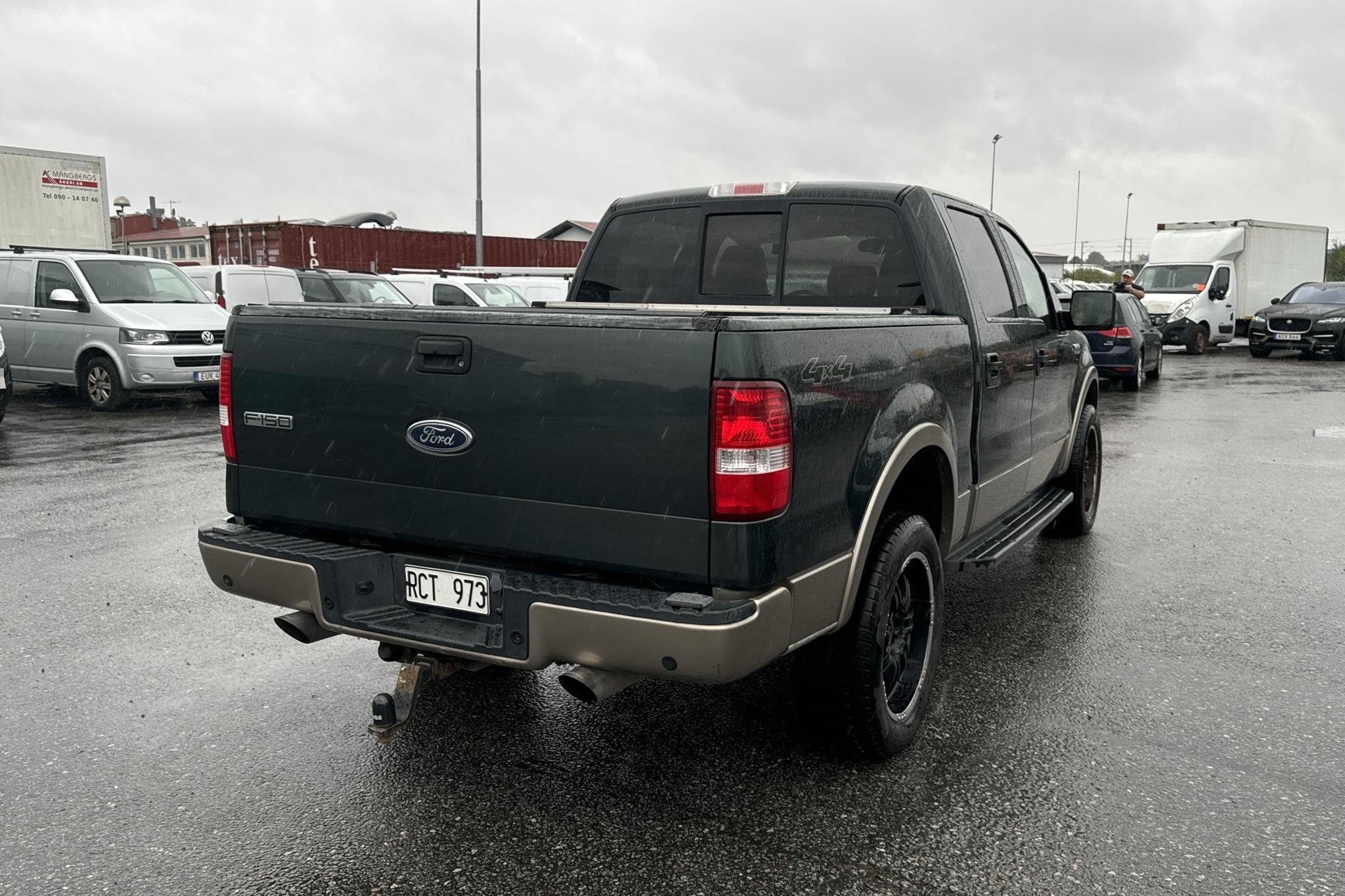 Ford F-150 5.4 V8 4WD (300hk) - 114 170 km - Automaattinen - Dark Green - 2004