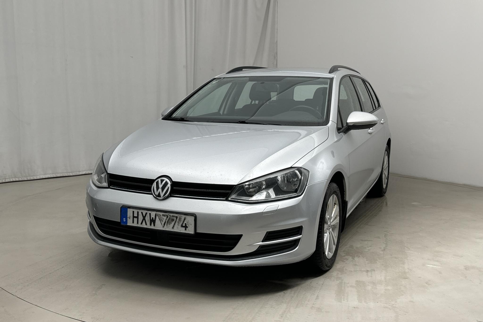 VW Golf VII 1.6 TDI BlueMotion Sportscombi (110hk) - 182 600 km - Manual - silver - 2016