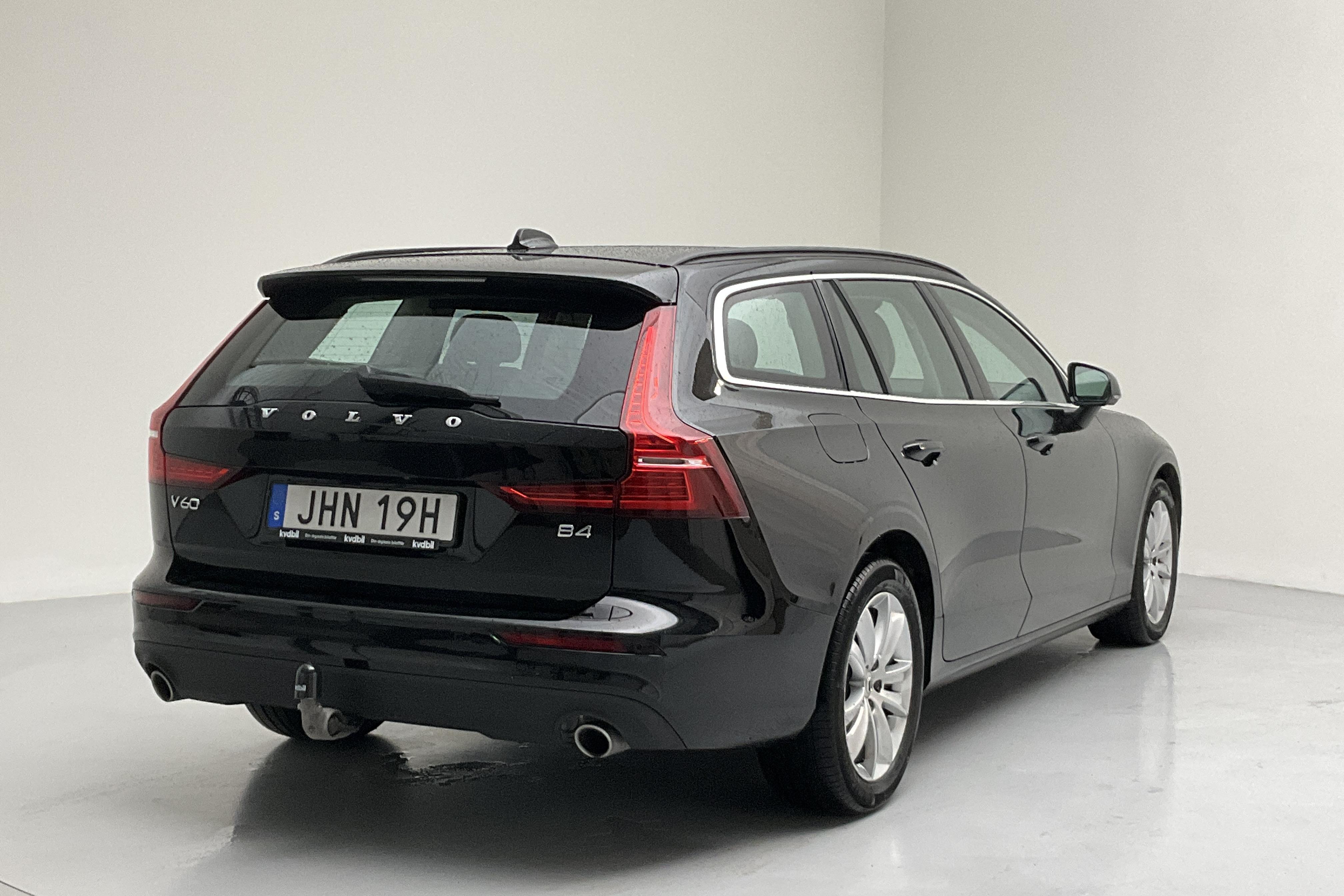 Volvo V60 B4 Mildhybrid, Diesel (197hk) - 91 640 km - Automaattinen - musta - 2022