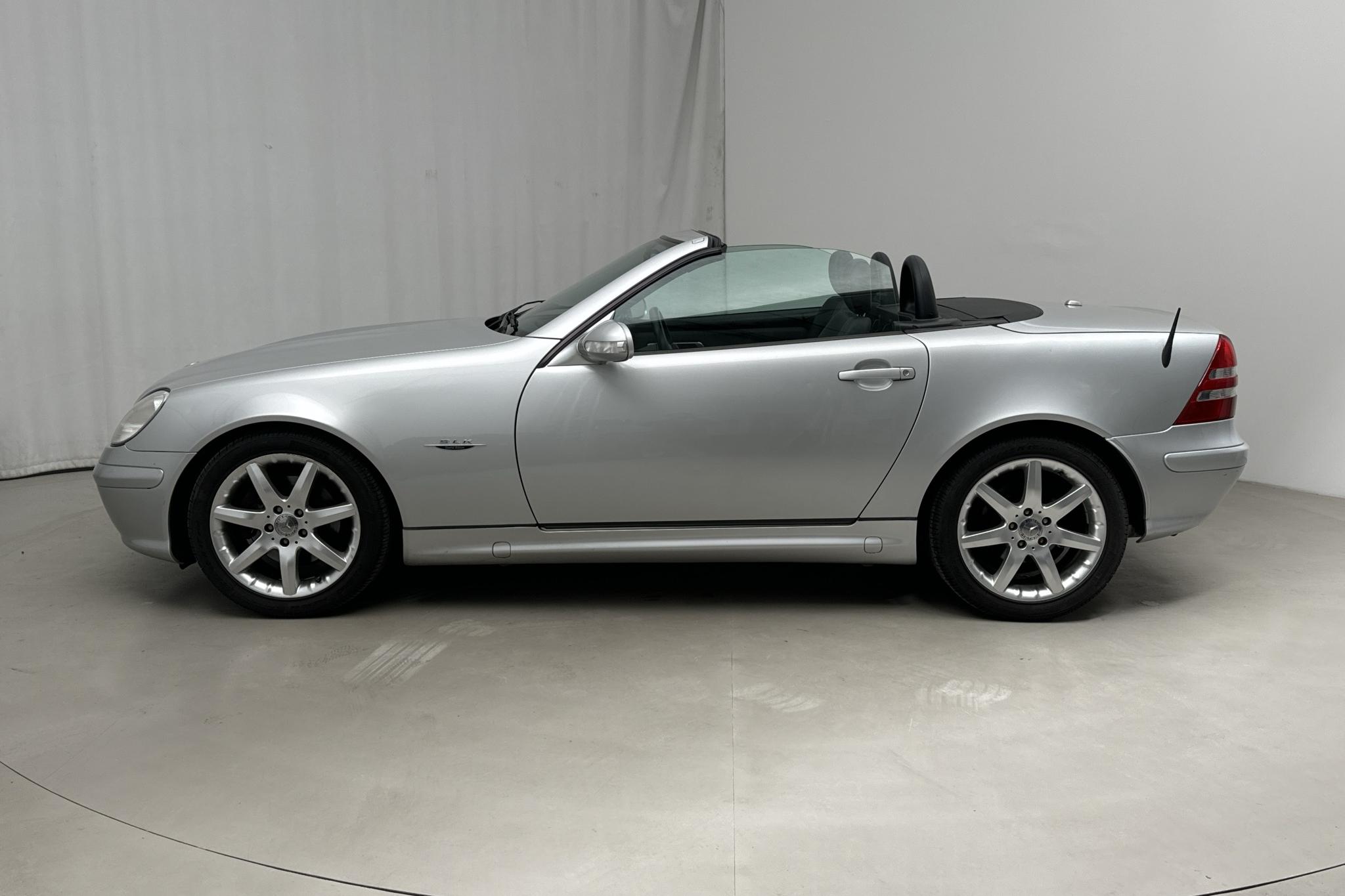 Mercedes SLK 320 R170 (218hk) - 11 504 mil - Automat - silver - 2003