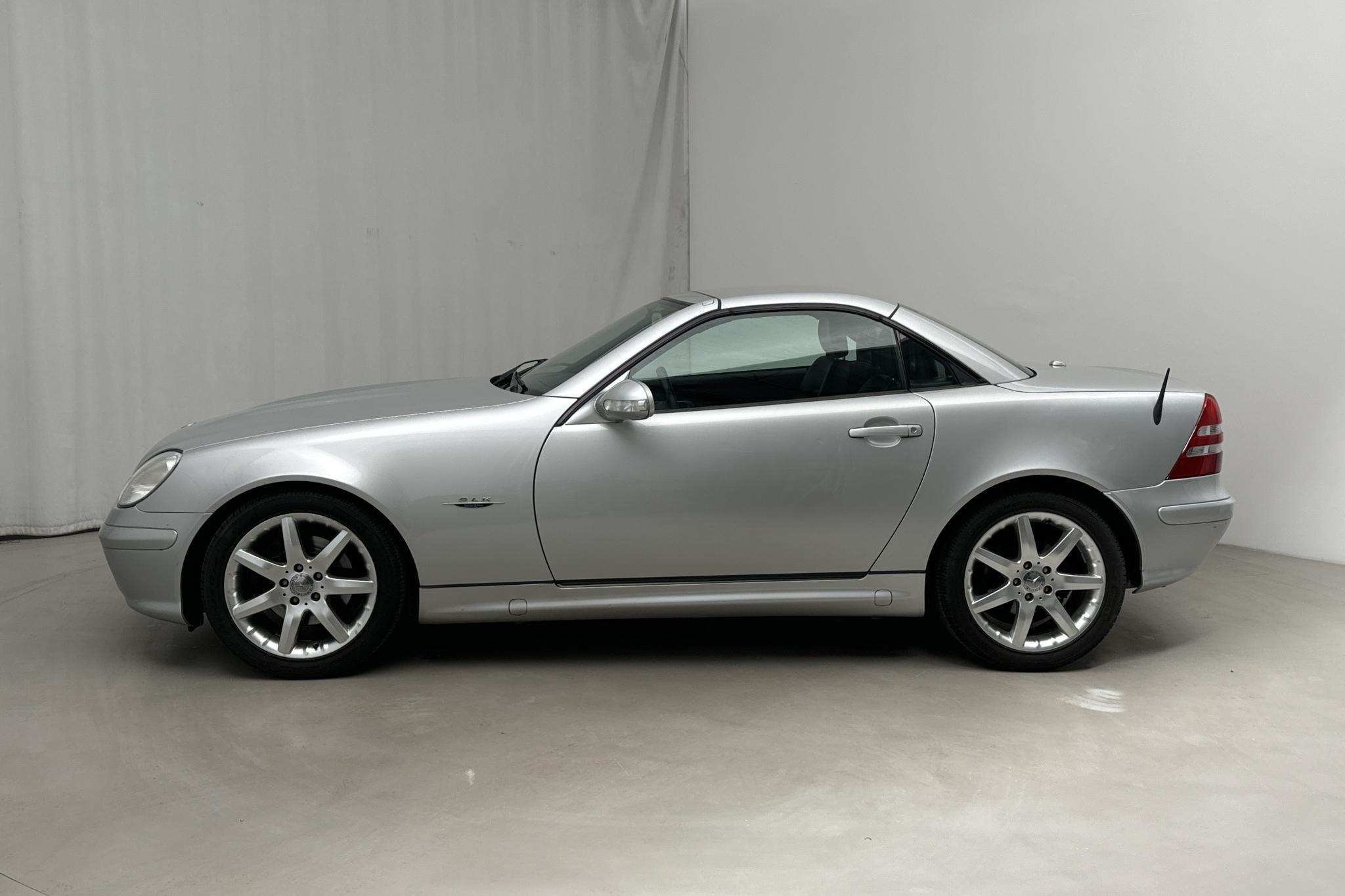 Mercedes SLK 320 R170 (218hk) - 115 040 km - Automaatne - hõbe - 2003