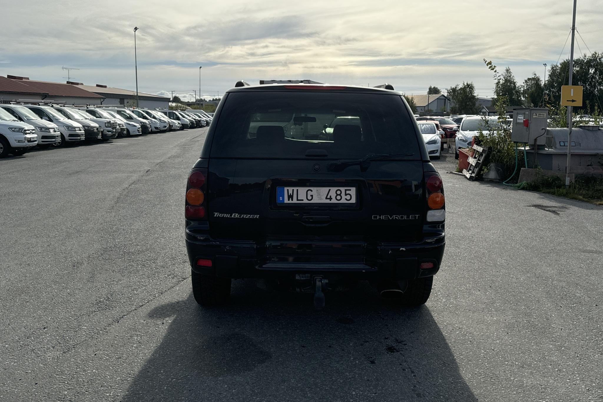 Chevrolet Trail Blazer 4.2 (273hk) - 144 000 km - Automaattinen - musta - 2002