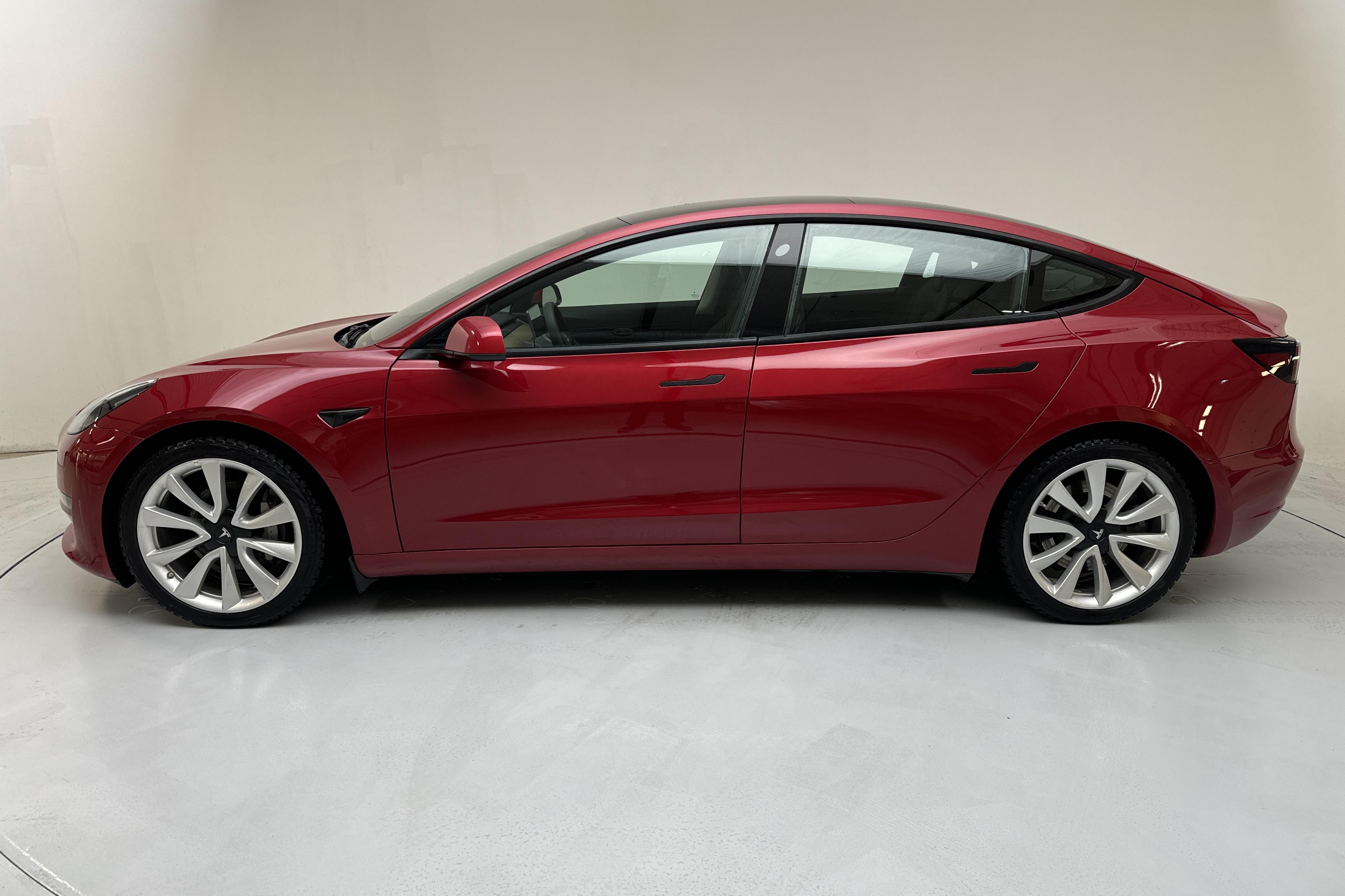 Tesla Model 3 Long Range Dual Motor AWD - 43 930 km - Automatyczna - czerwony - 2021