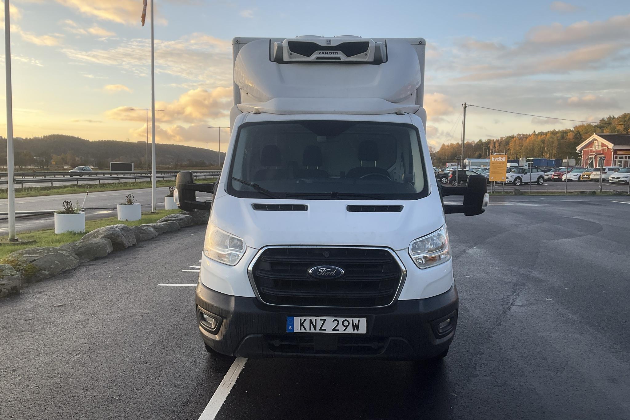 Ford Transit 350 2.0 TDCi 2WD Volymskåp (130hk) - 105 820 km - Manualna - biały - 2019