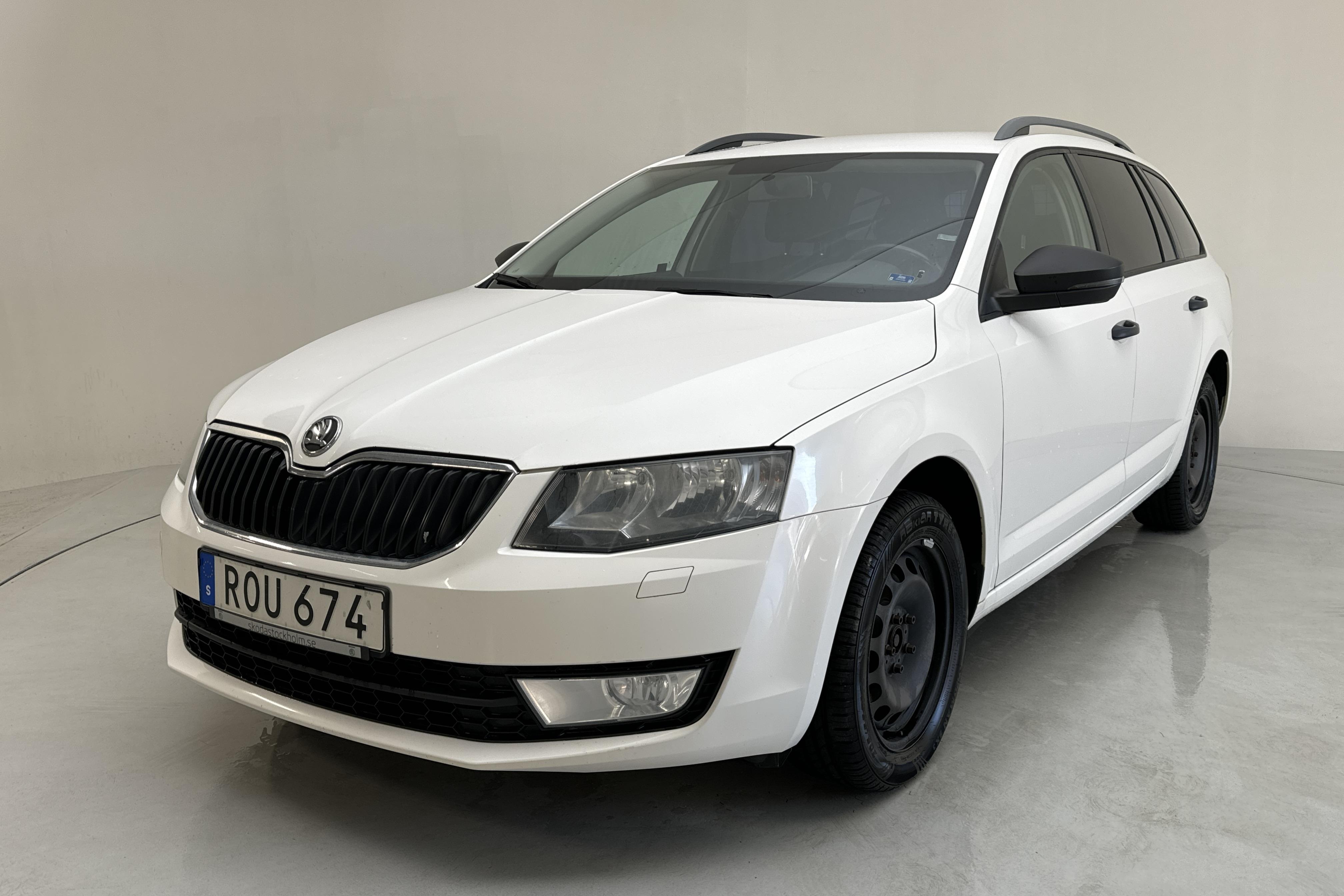 Skoda Octavia III 1.6 TDI CR Combi 4X4 (105hk) - 187 030 km - Manuaalinen - valkoinen - 2014