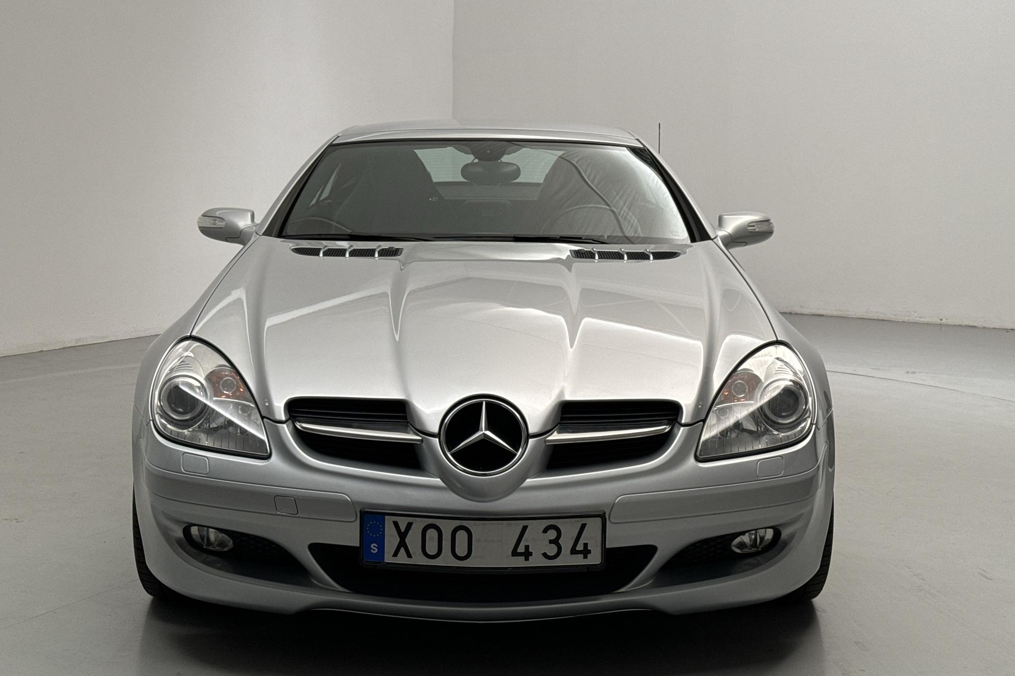 Mercedes SLK 350 R171 (272hk) - 78 200 km - Manuaalinen - hopea - 2005