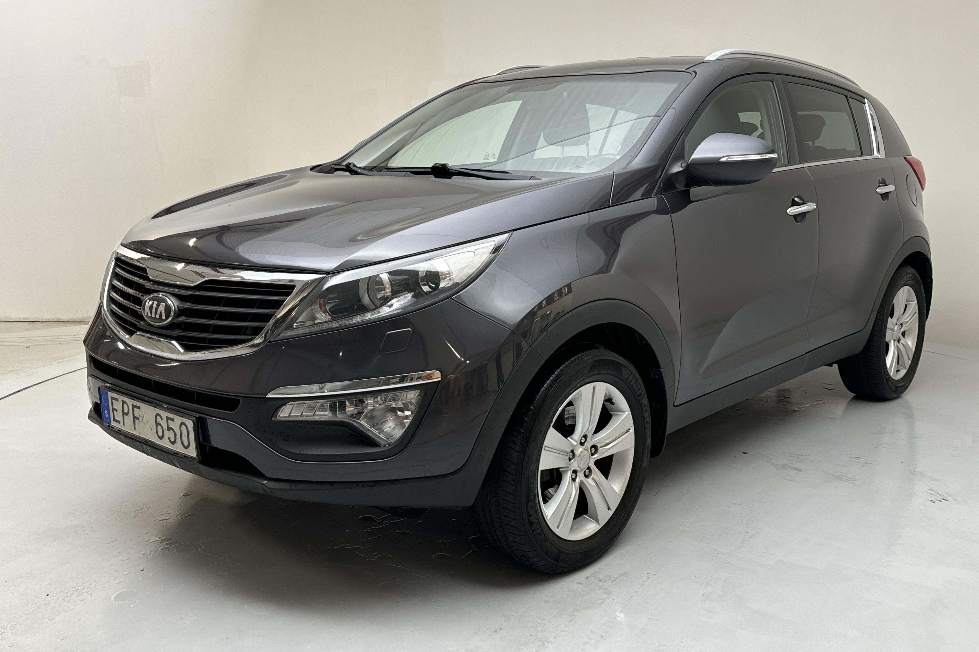 KIA Sportage 1.7 CRDi 2WD (115hk) - 207 710 km - Manuaalinen - harmaa - 2013