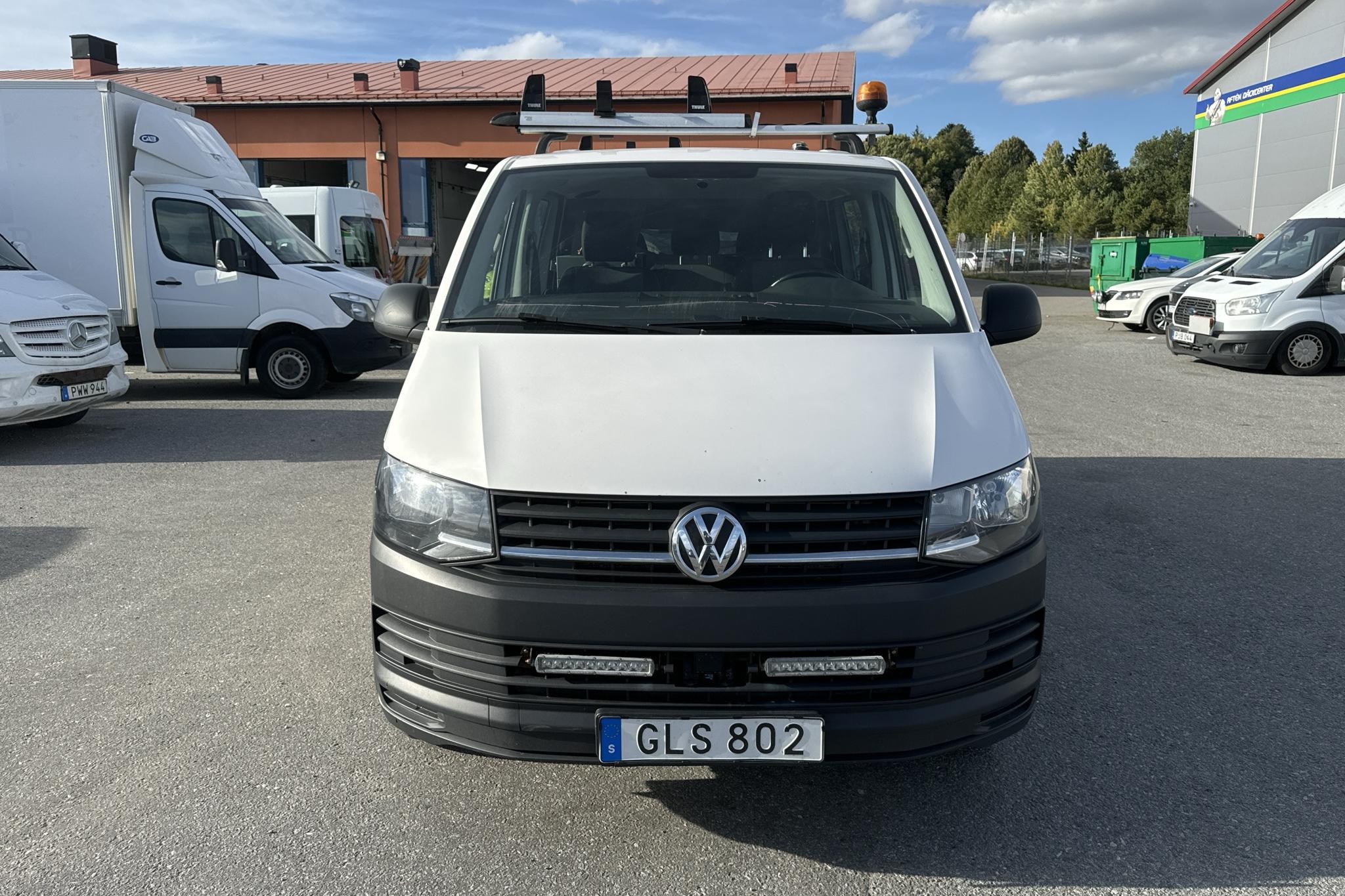 VW Transporter Kombi T6 2.0 TDI BMT 4MOTION (150hk) - 208 930 km - Käsitsi - valge - 2017