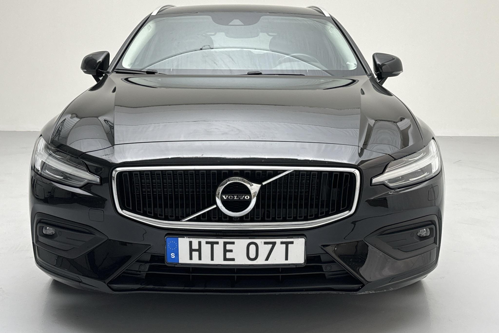 Volvo V60 D4 AWD (190hk) - 140 590 km - Automaatne - must - 2020