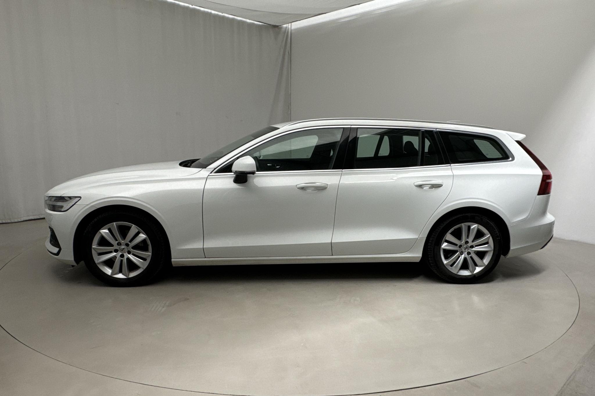 Volvo V60 D4 (190hk) - 94 410 km - Automaatne - valge - 2021