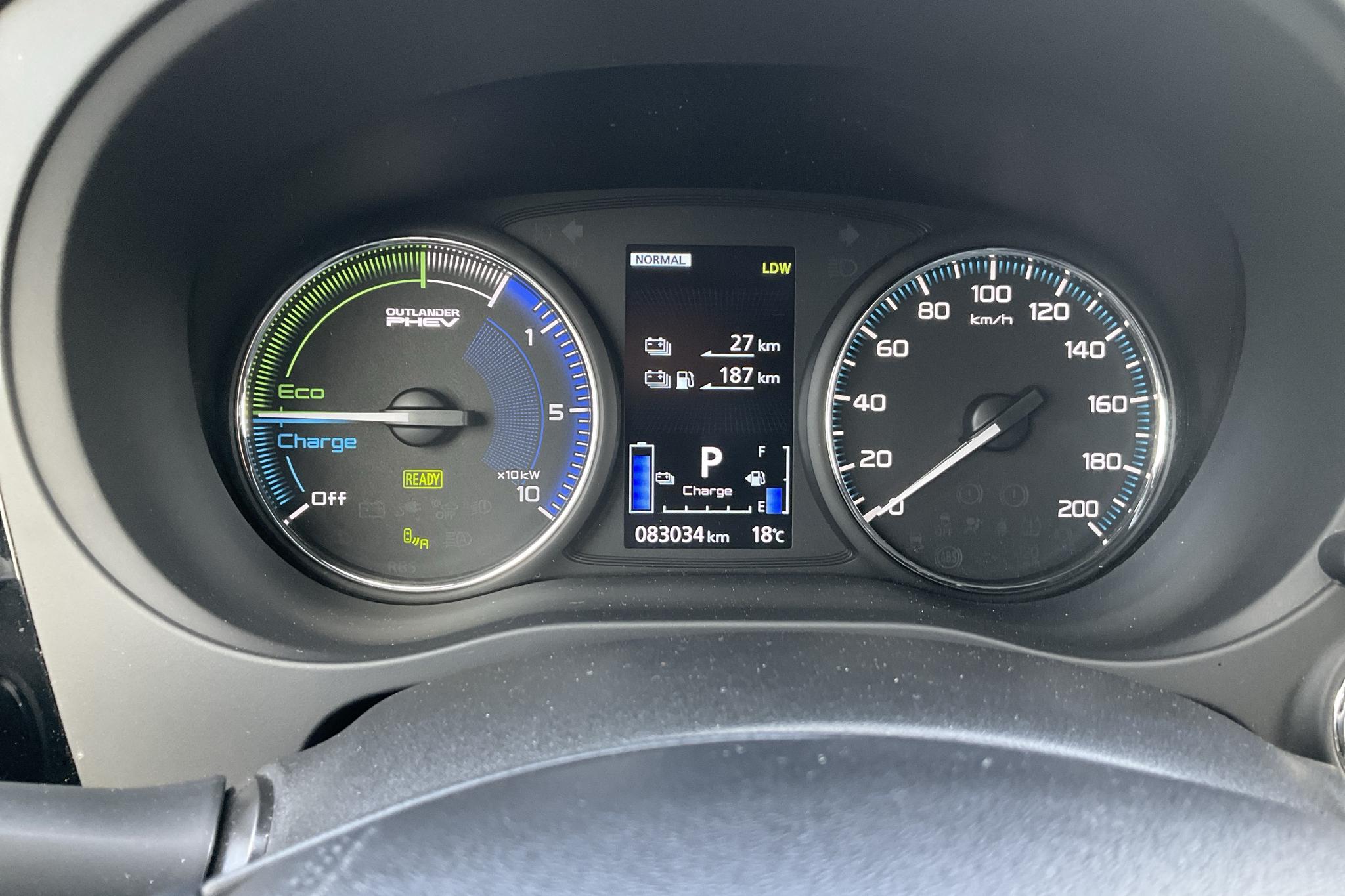 Mitsubishi Outlander 2.4 Plug-in Hybrid 4WD (136hk) - 83 040 km - Automaatne - punane - 2019