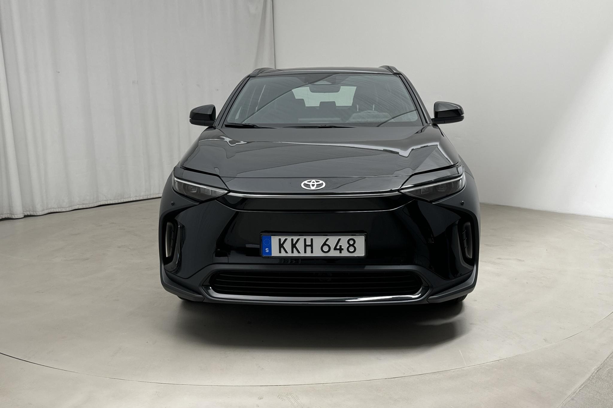 Toyota bZ4X (204hk) - 10 210 km - Automatic - black - 2023