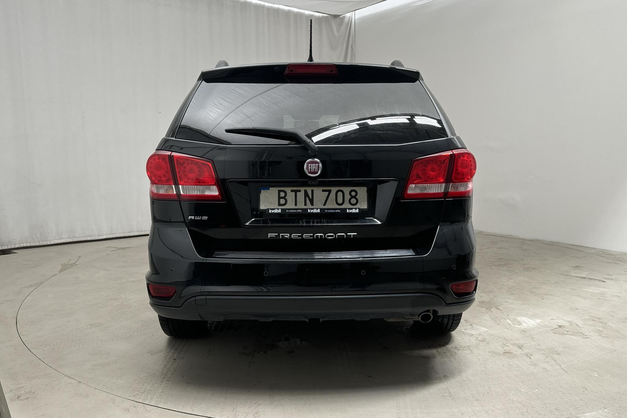 Fiat Freemont 2.0 Multijet AWD (170hk) - 159 840 km - Automatyczna - czarny - 2014