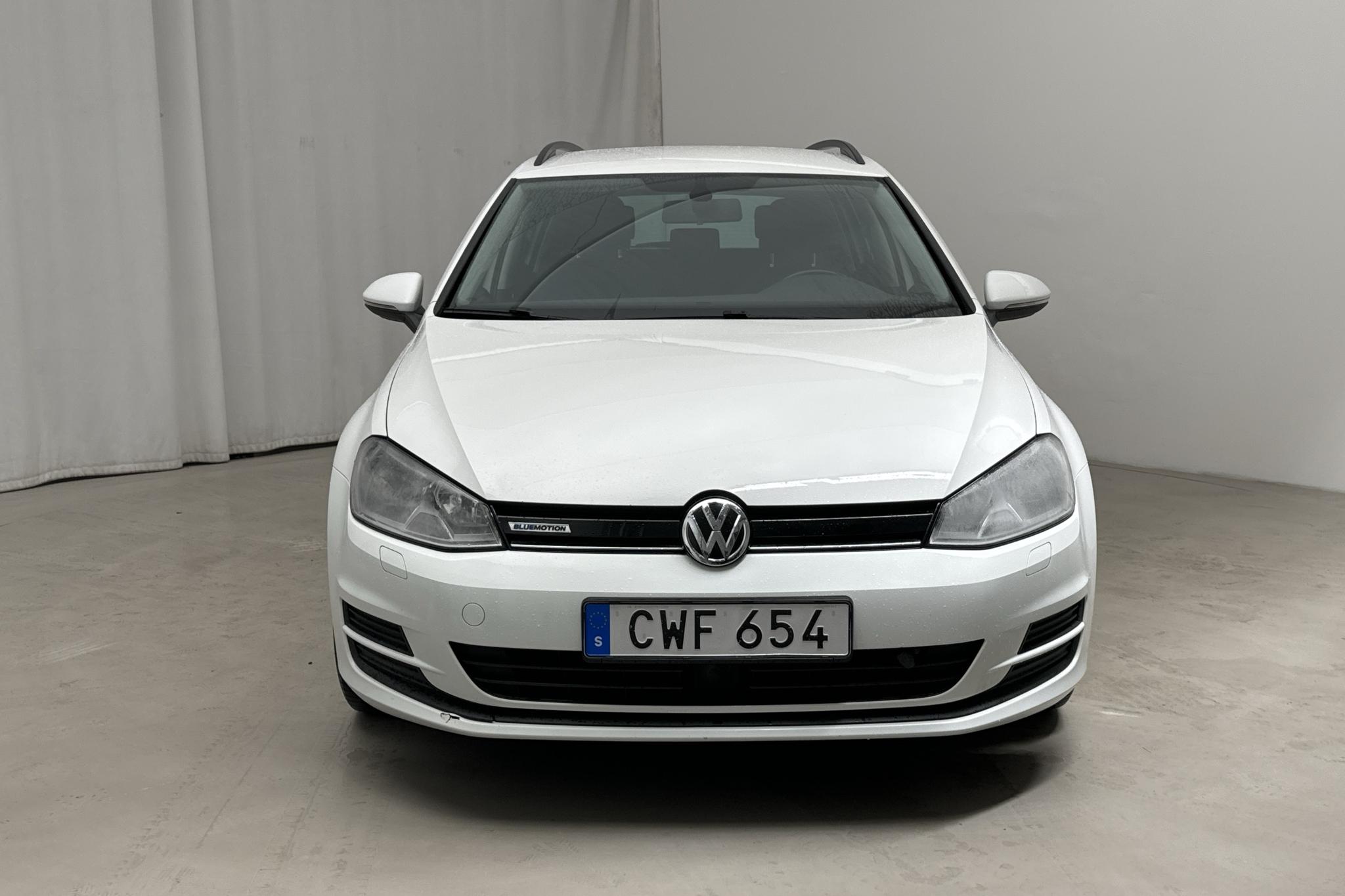 VW Golf VII 1.4 TGI BlueMotion Sportscombi (110hk) - 151 490 km - Automaatne - valge - 2015