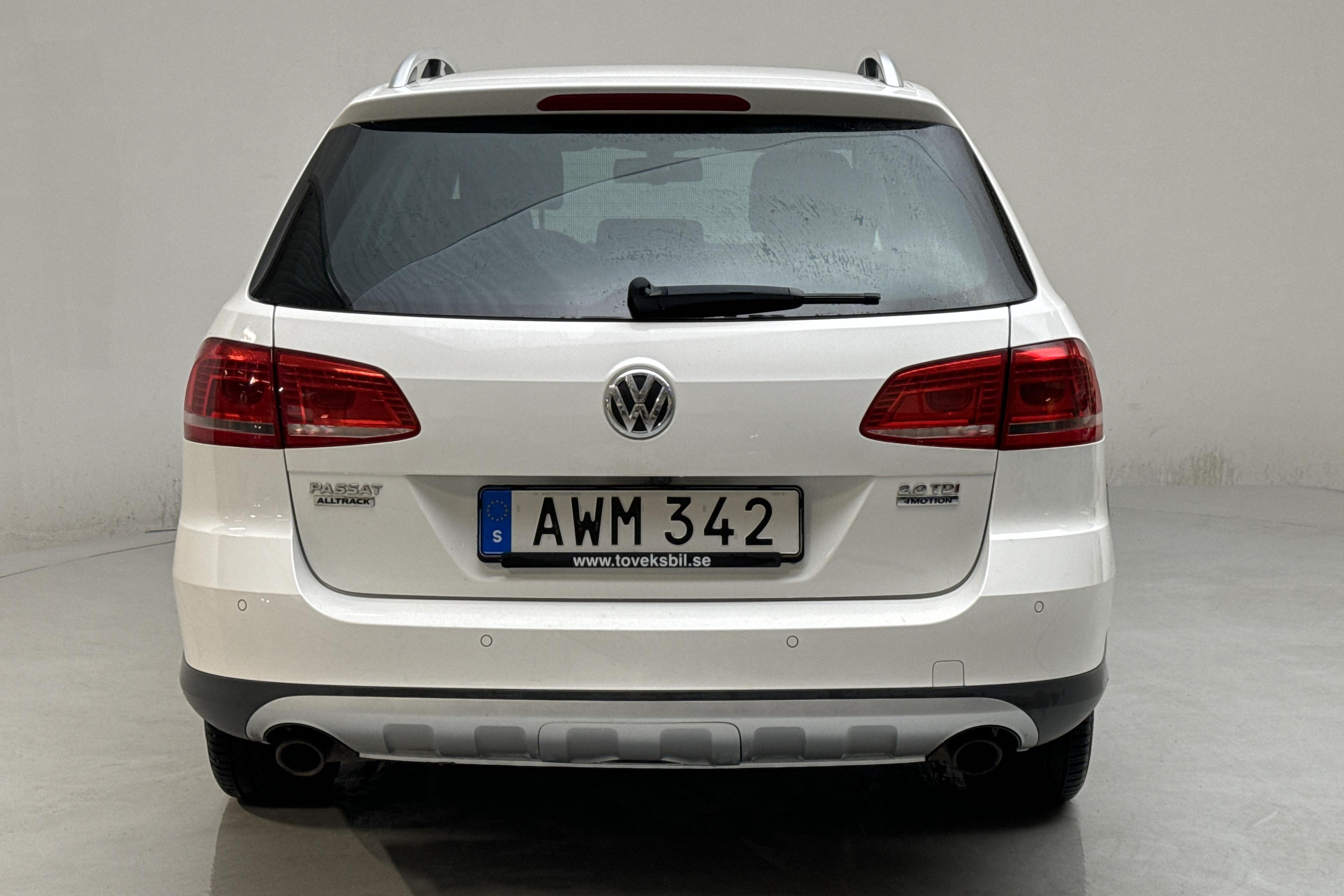 VW Passat Alltrack 2.0 TDI BlueMotion Technology 4Motion (177hk) - 18 180 mil - Automat - vit - 2015