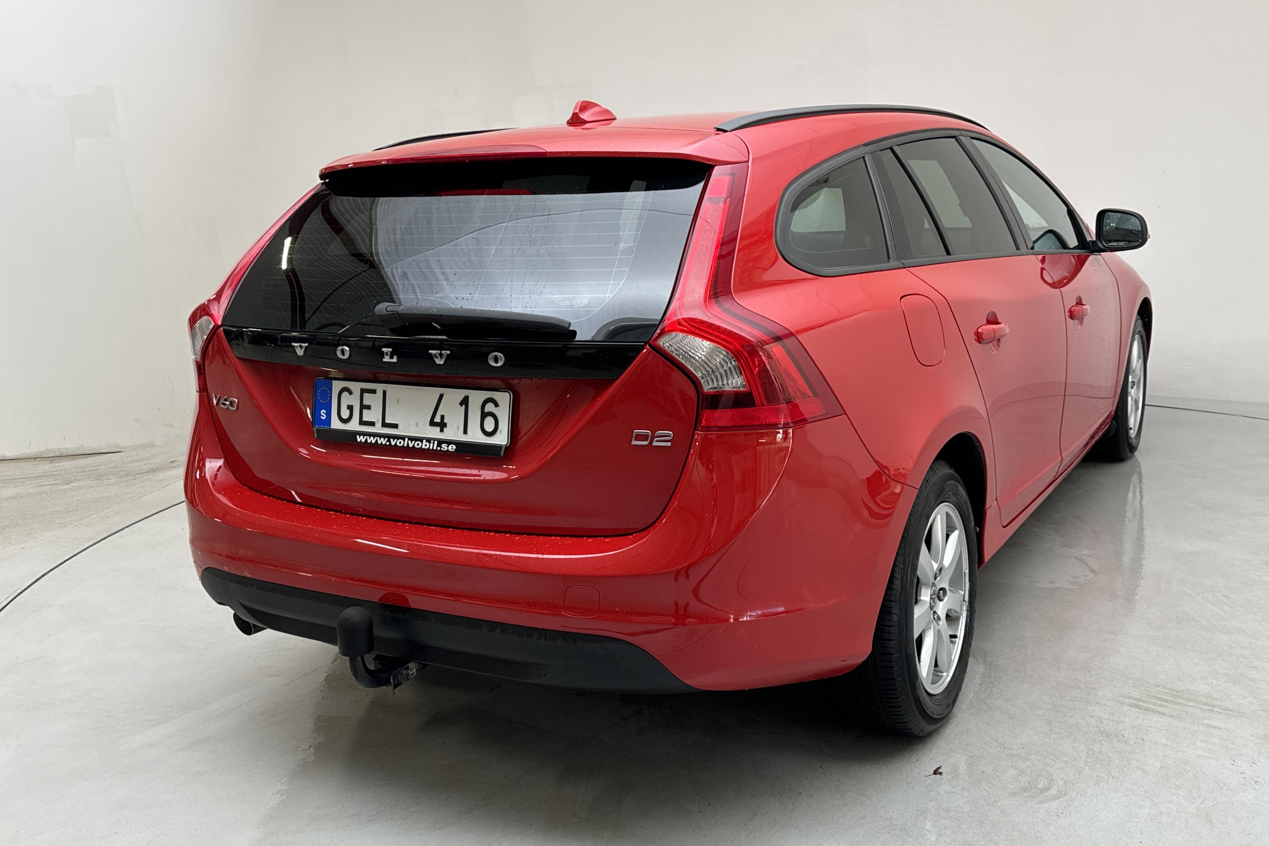 Volvo V60 D2 (115hk) - 170 760 km - Manual - red - 2013