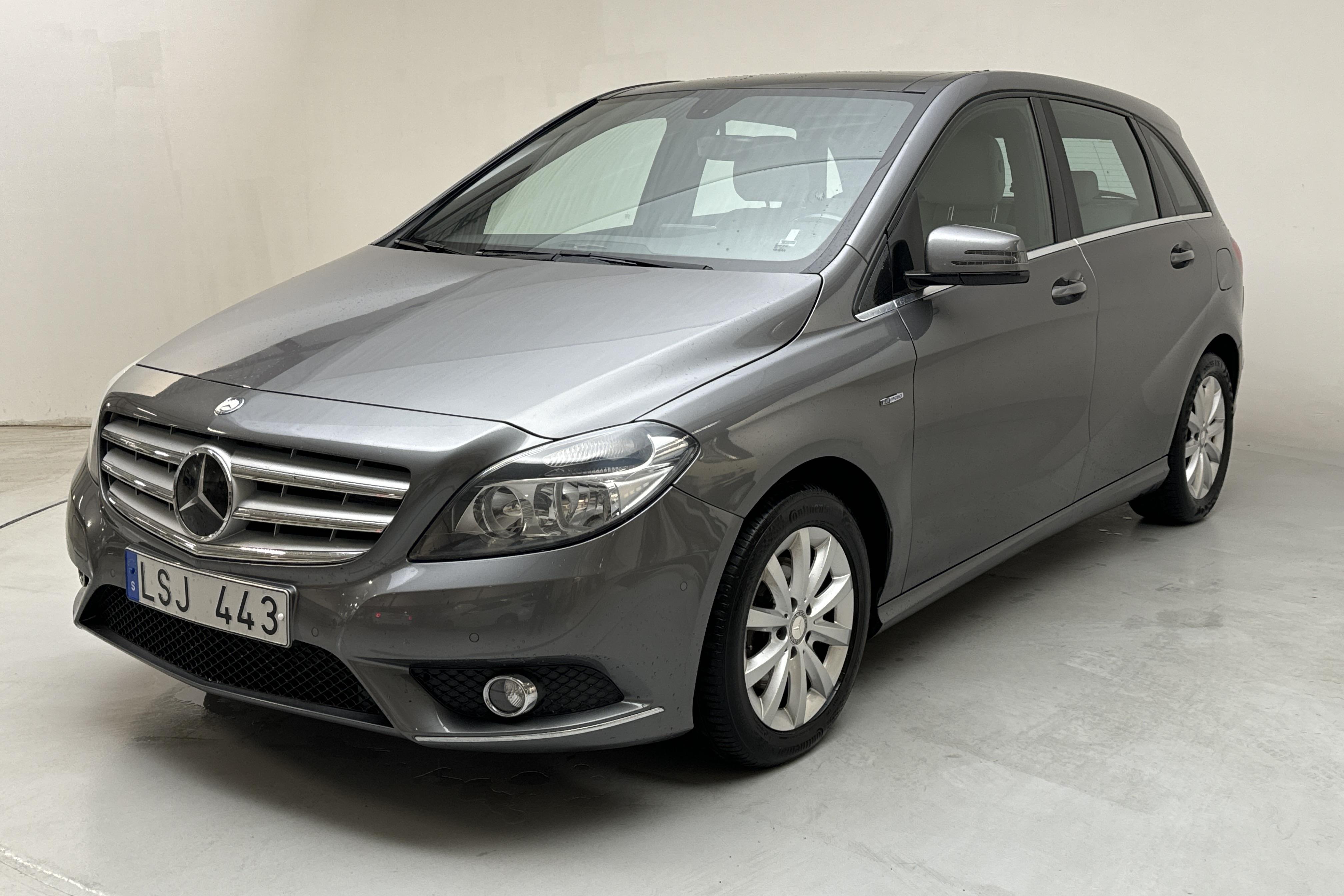 Mercedes B 200 CDI W246 (136hk) - 167 390 km - Automatic - Dark Grey - 2012