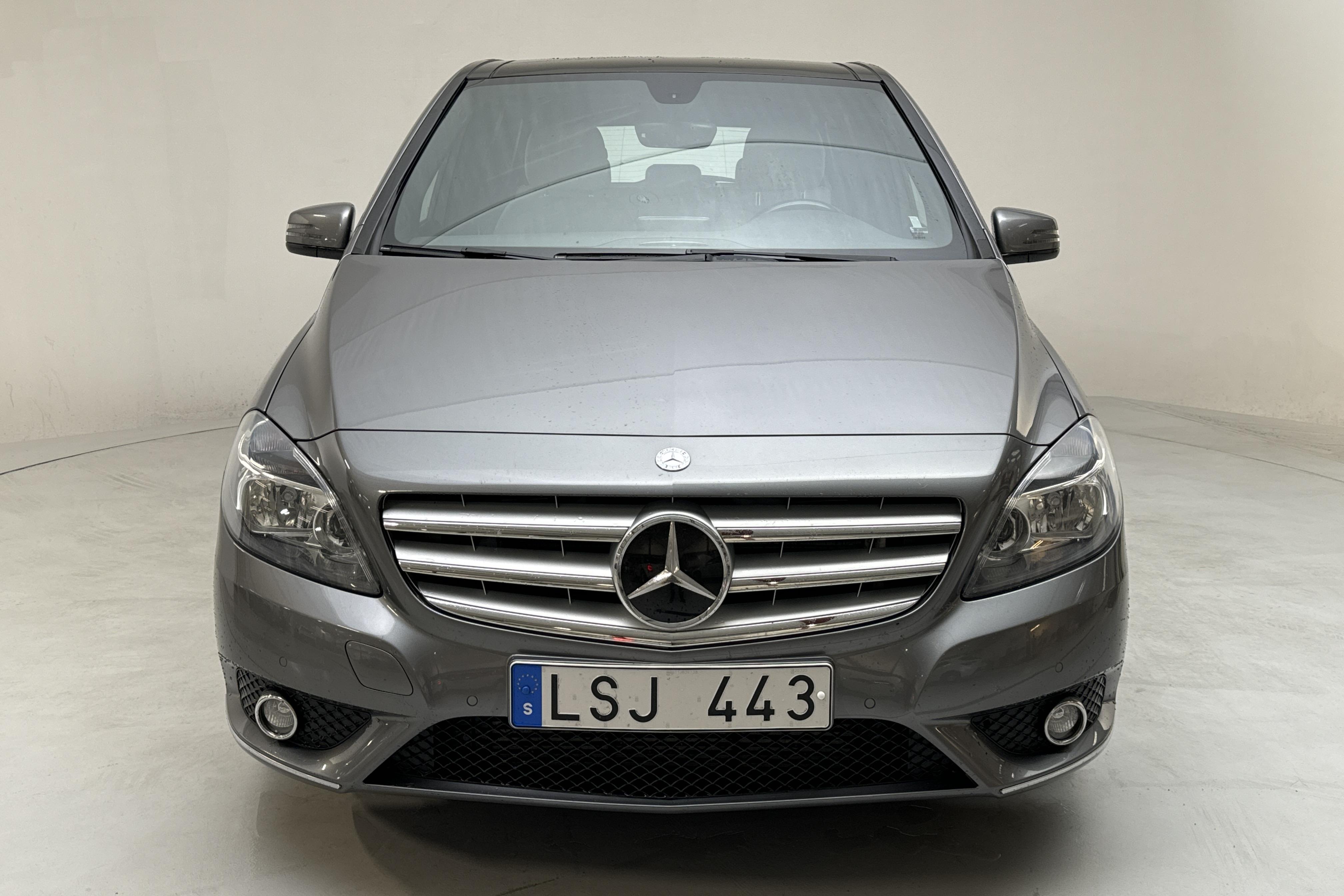 Mercedes B 200 CDI W246 (136hk) - 167 390 km - Automaatne - Dark Grey - 2012