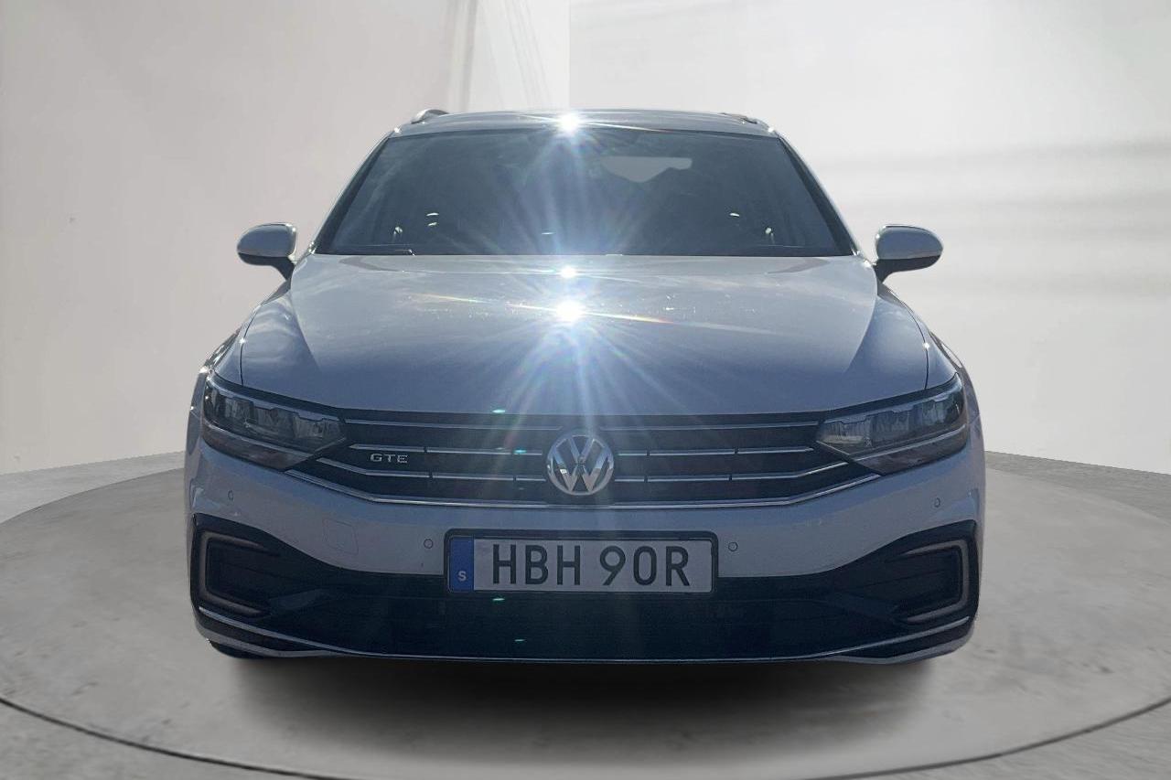 VW Passat 1.4 GTE Sportscombi (218hk) - 14 678 mil - Automat - vit - 2020